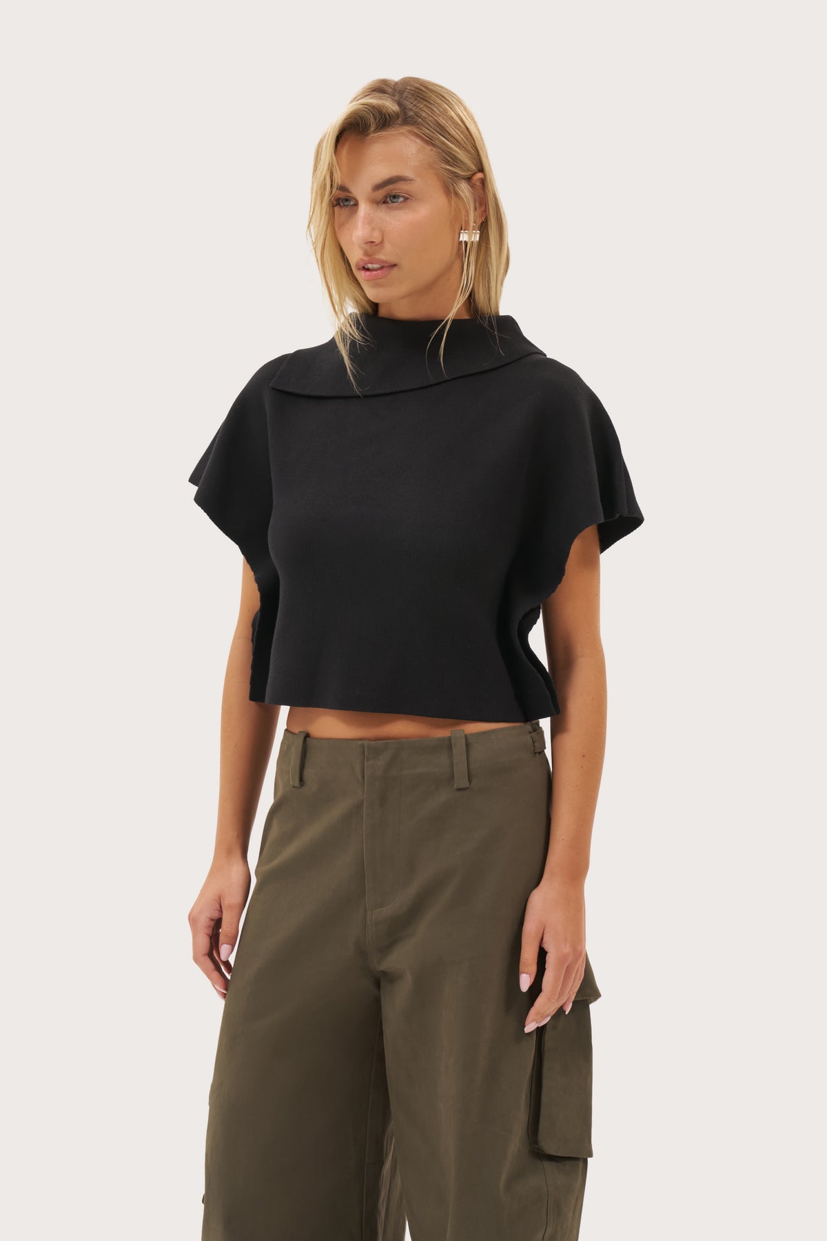 Folded Collar Knit Top - Black