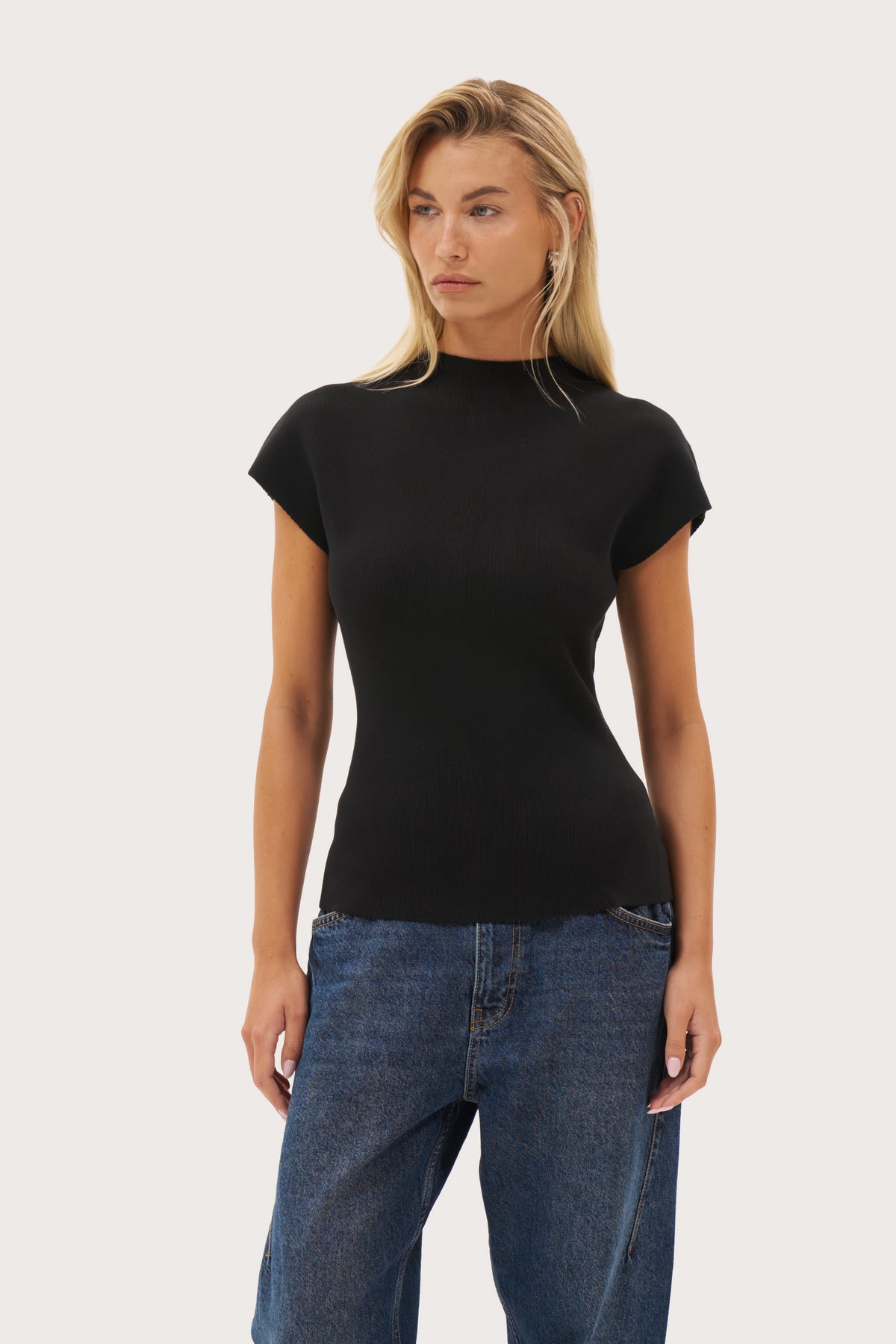 Simplicity Knit Top - Black