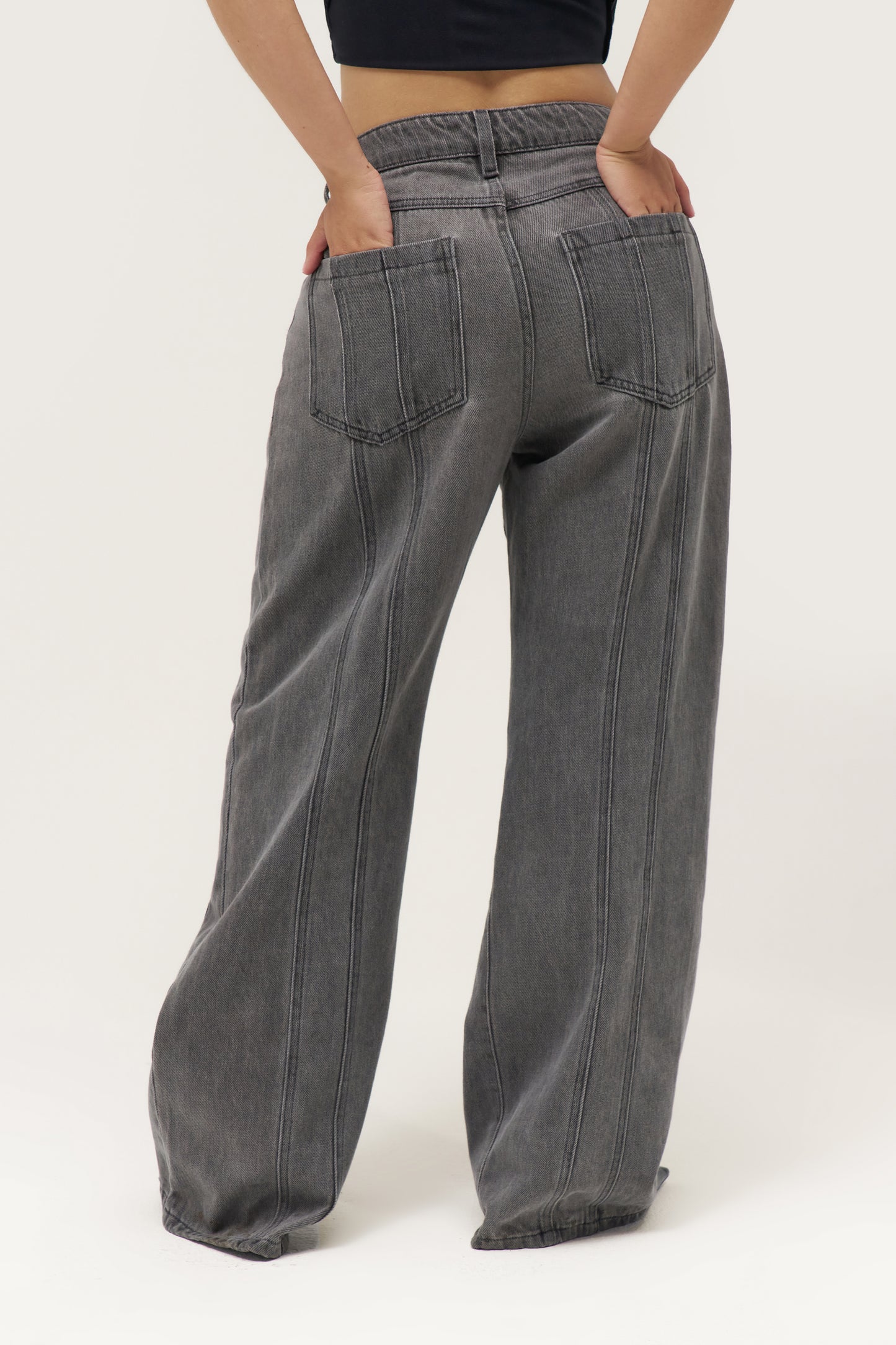 Seam Detail Boyfriend Jeans - Grey