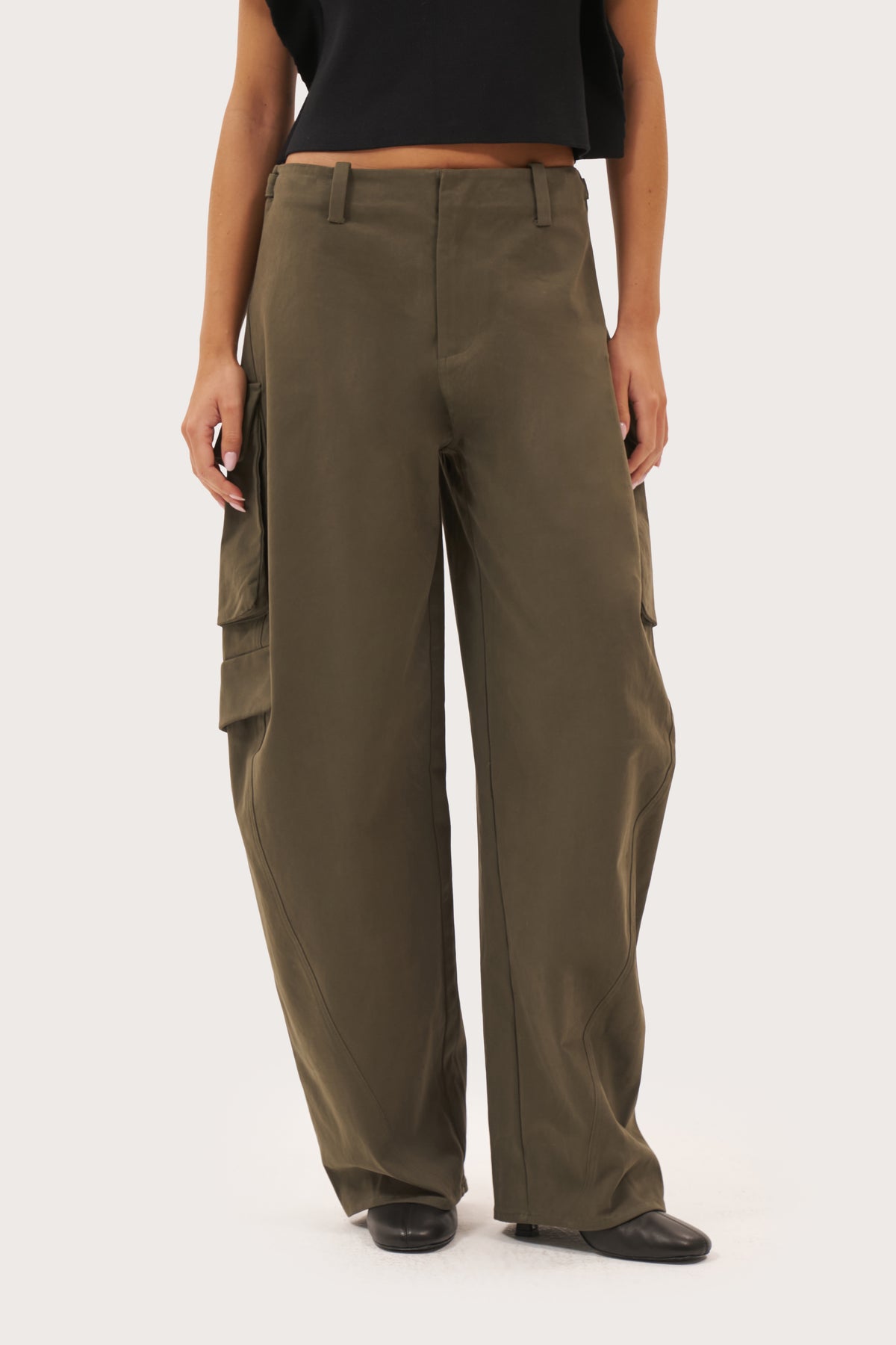Off Duty Barrel Leg Cargo Pants - Smoked Khaki