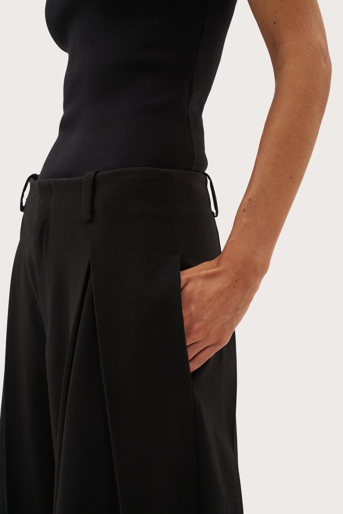 Double Pleat Trousers - Black