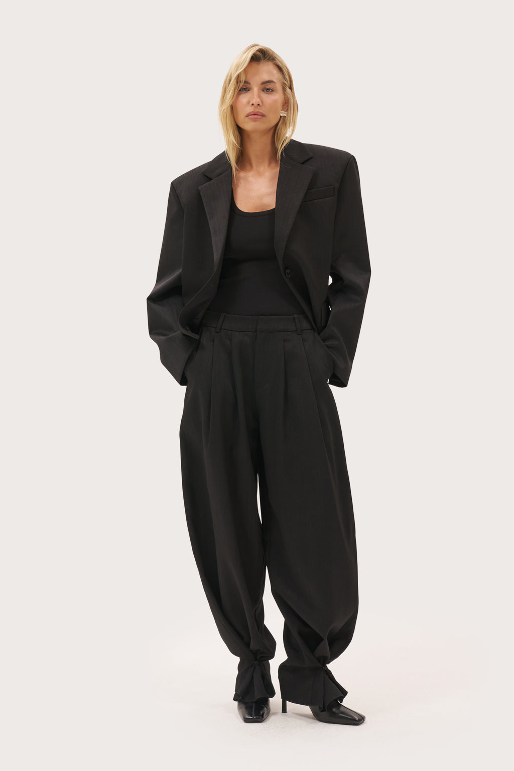 Relaxed Balloon Tailored Trousers - Black