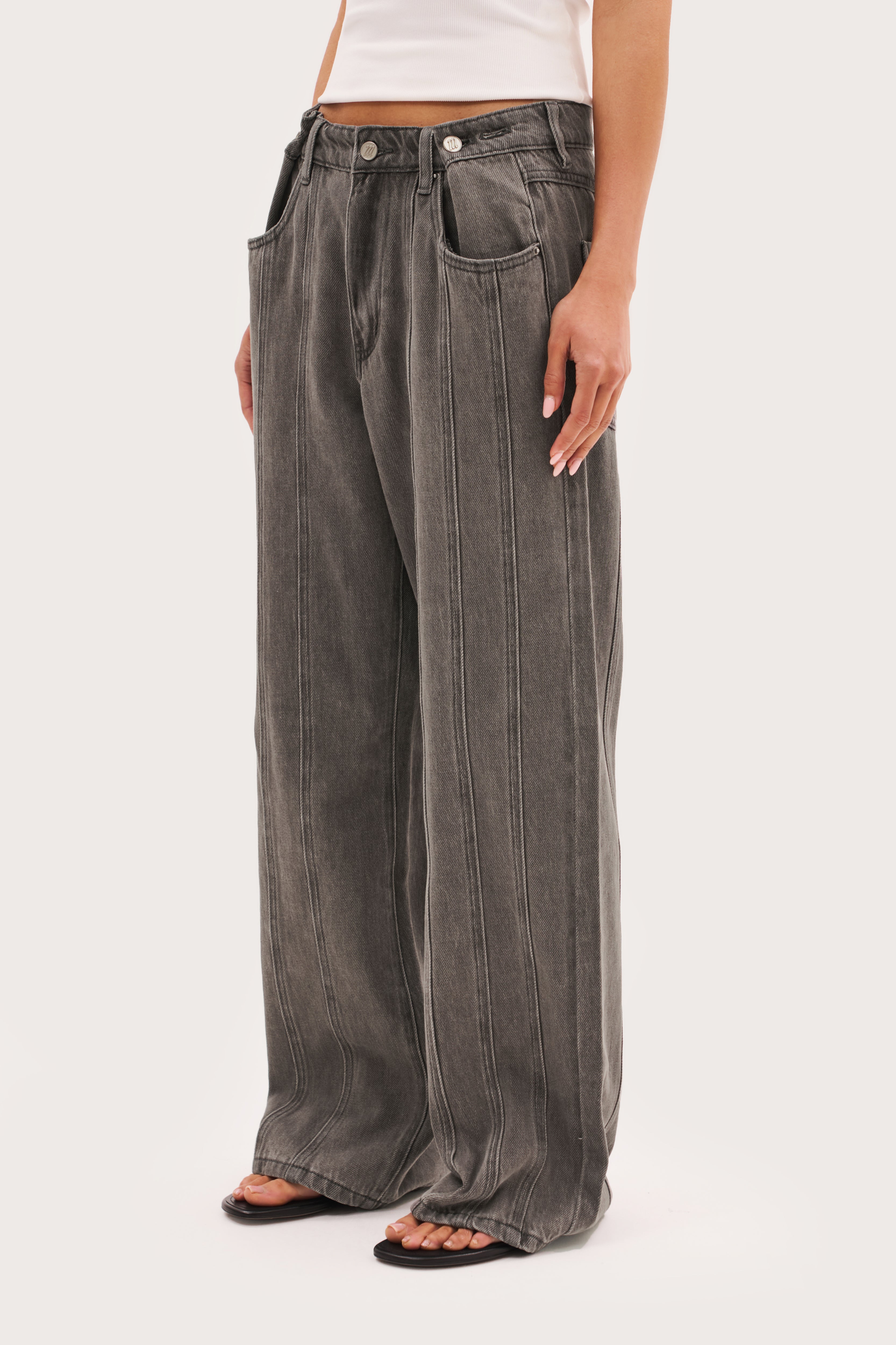 Seam Detail Boyfriend Jeans - Grey