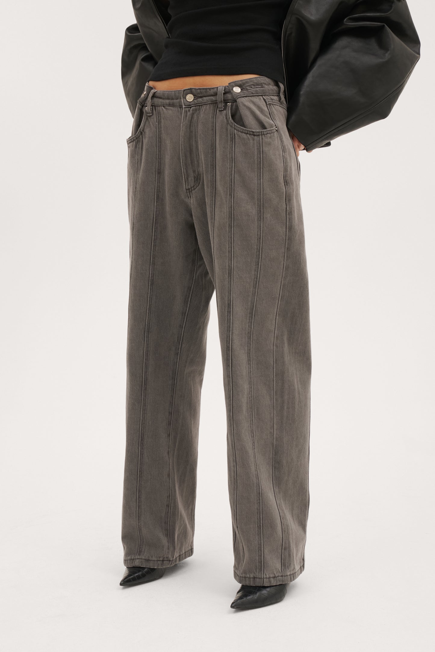 Seam Detail Boyfriend Jeans - Grey