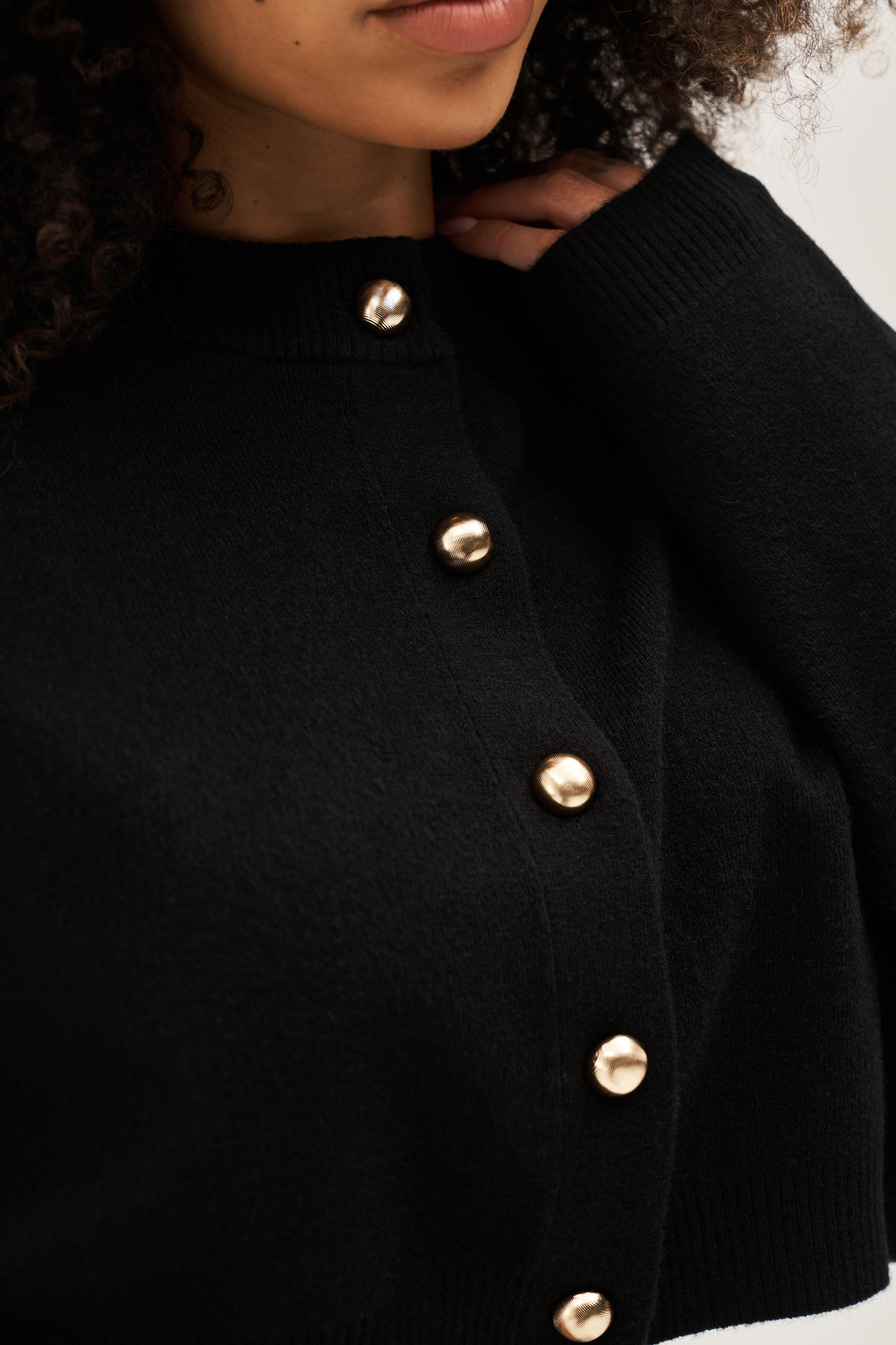 Cosy Cropped Cardigan - Black