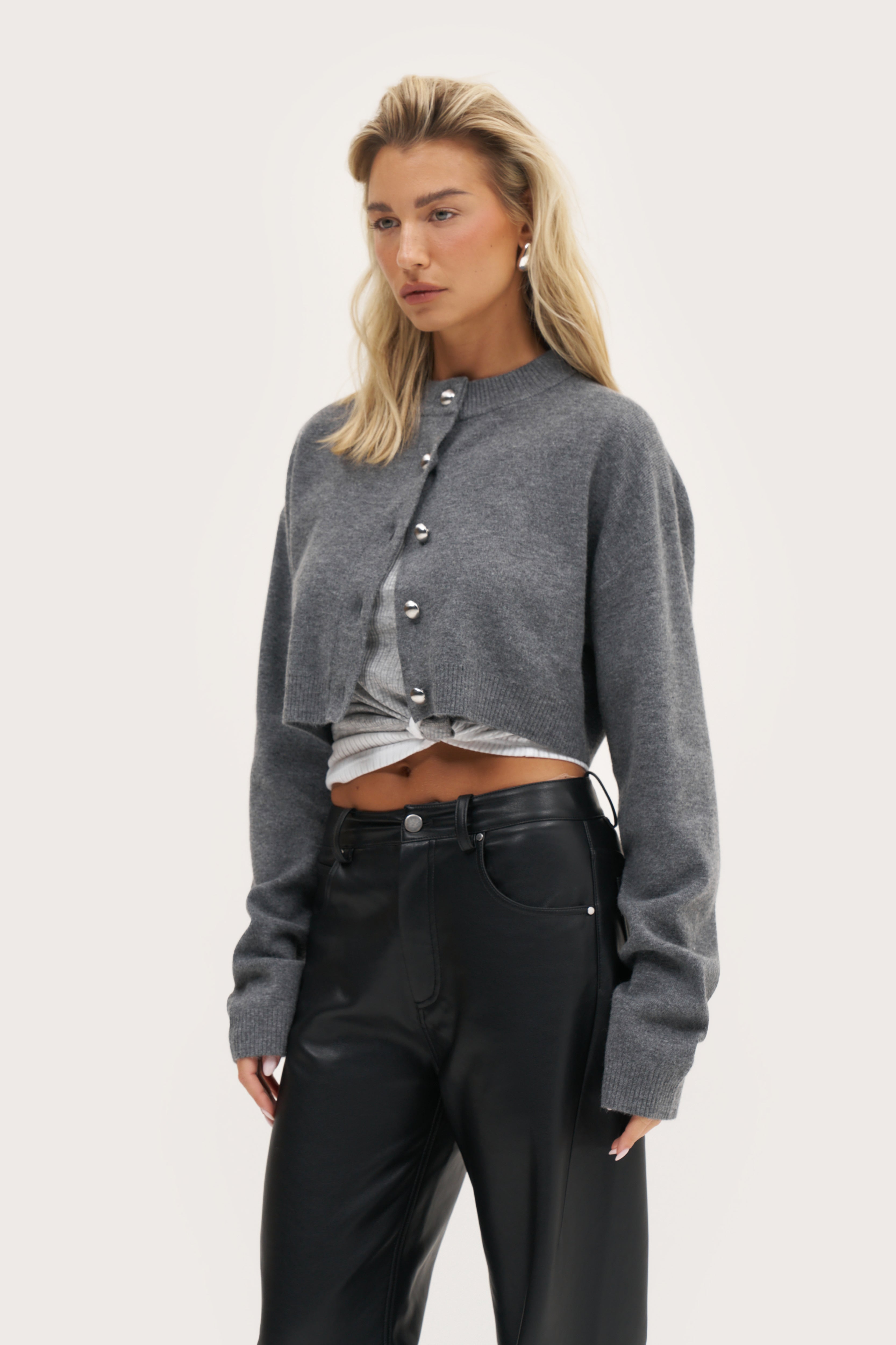 Cosy Cropped Cardigan - Grey – Maebe