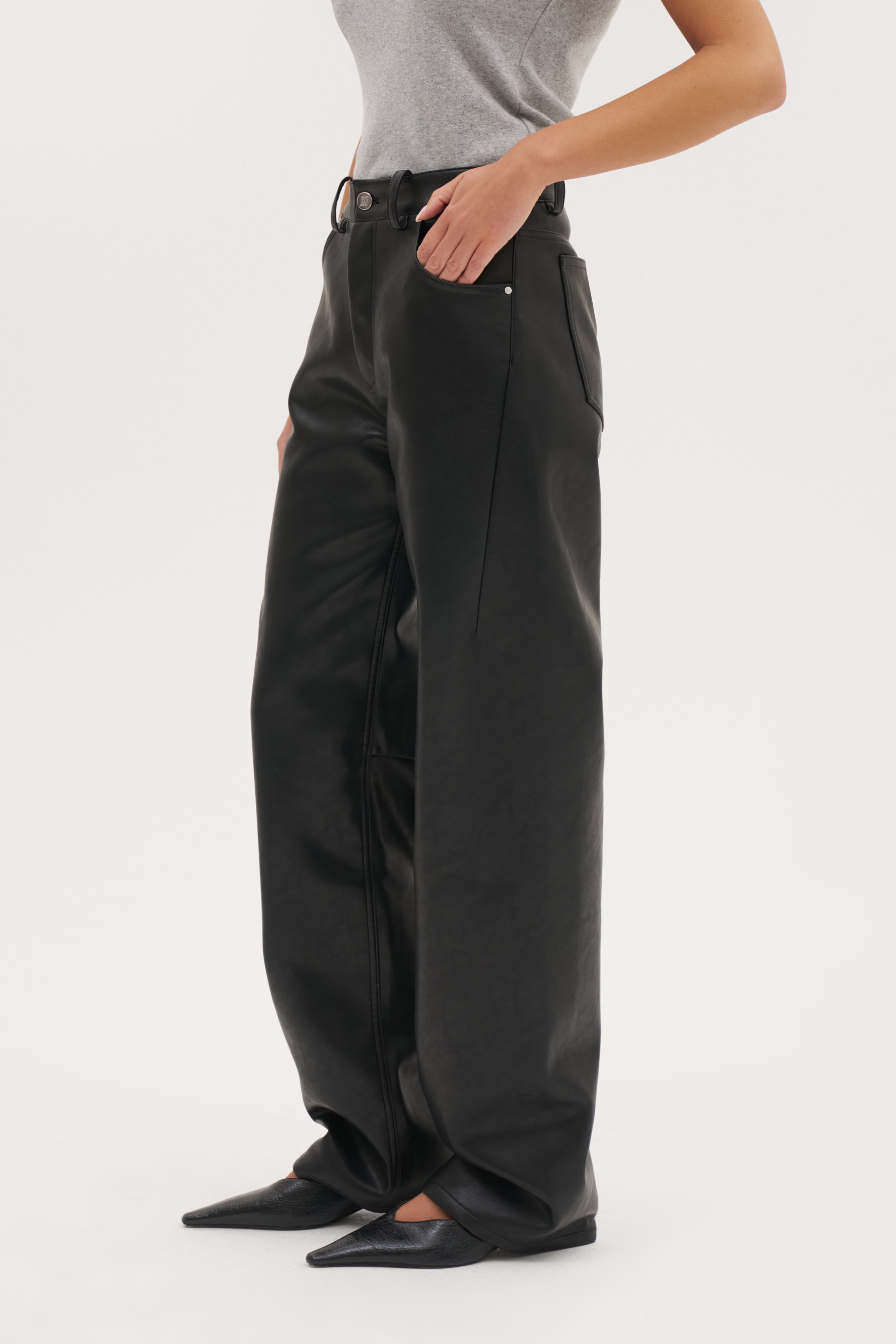 Barrel Leather-Effect Trousers - Black