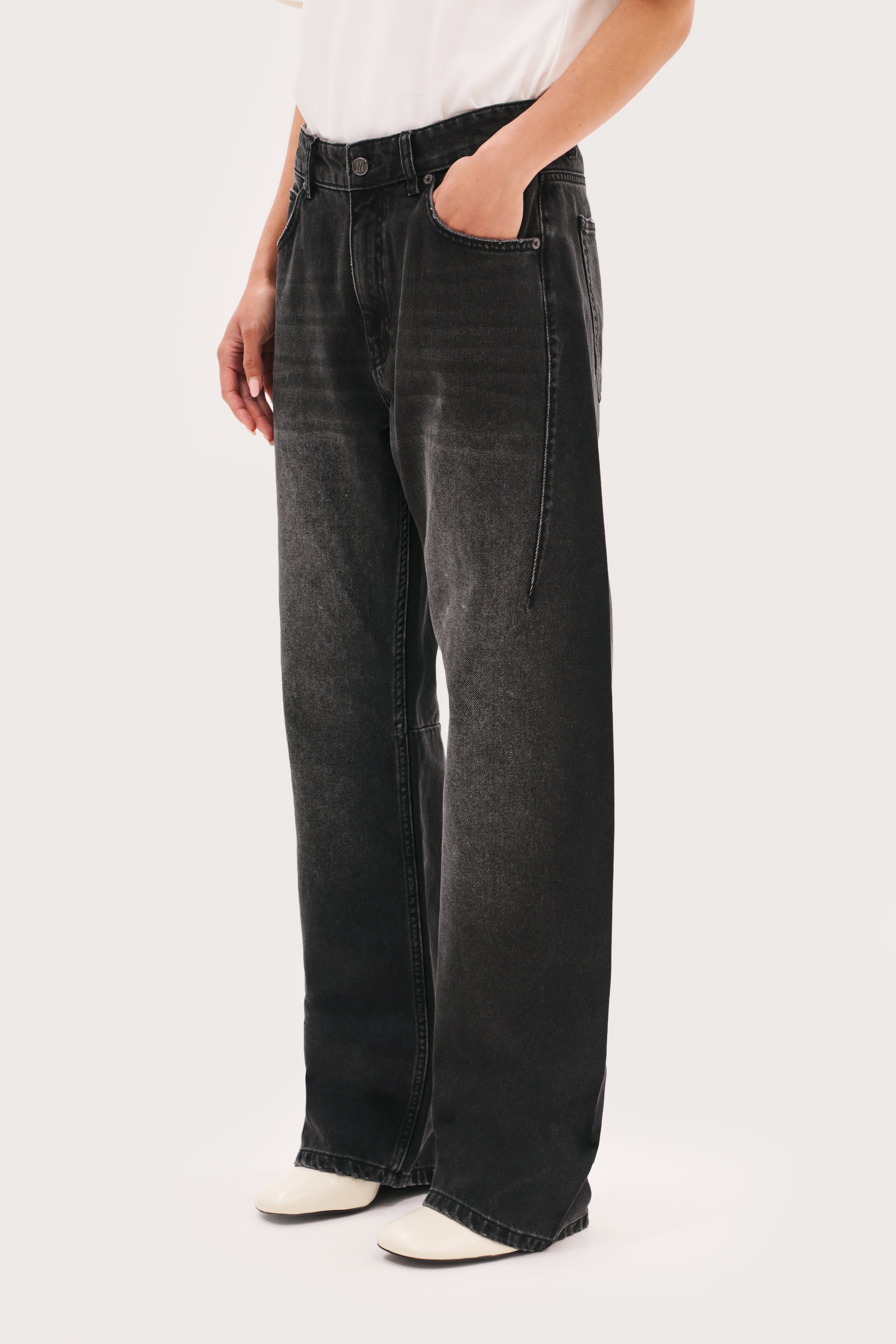 Every Wear Jeans - Black