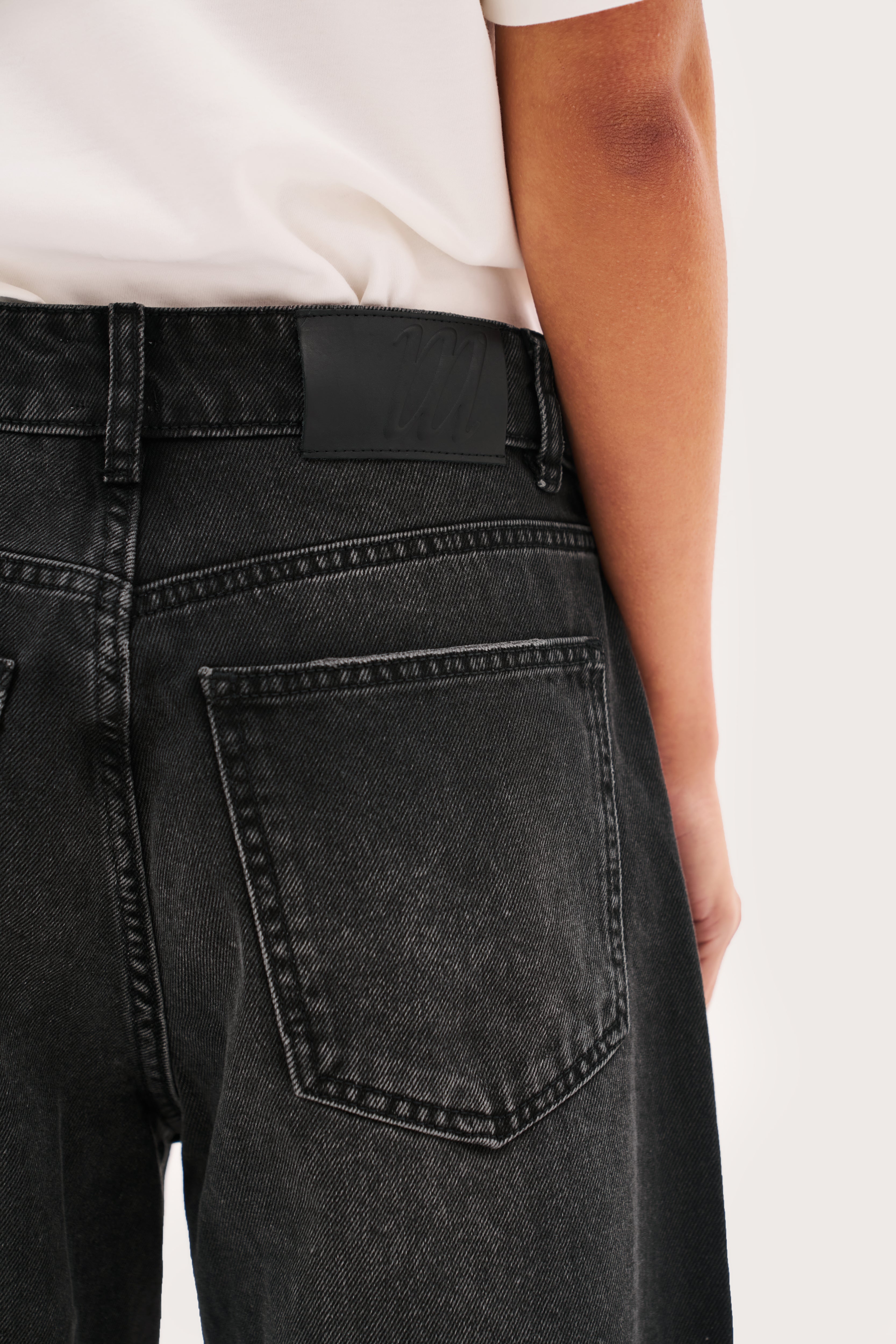 Every Wear Jeans - Black