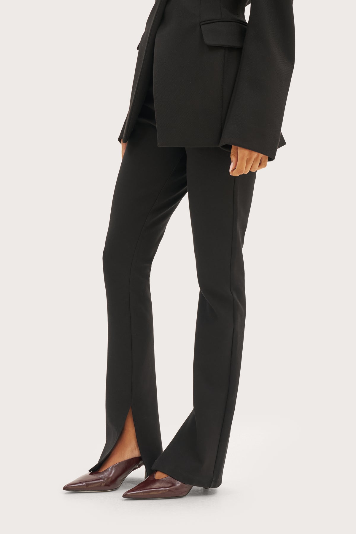 Every Wear Flared Leggings - Black