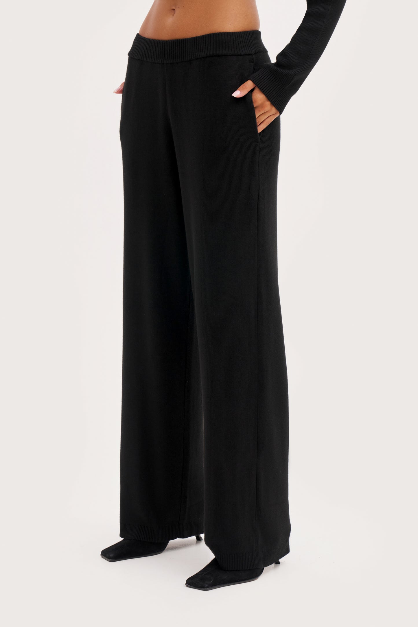 Retreat Ribbed Knit Pants - Black