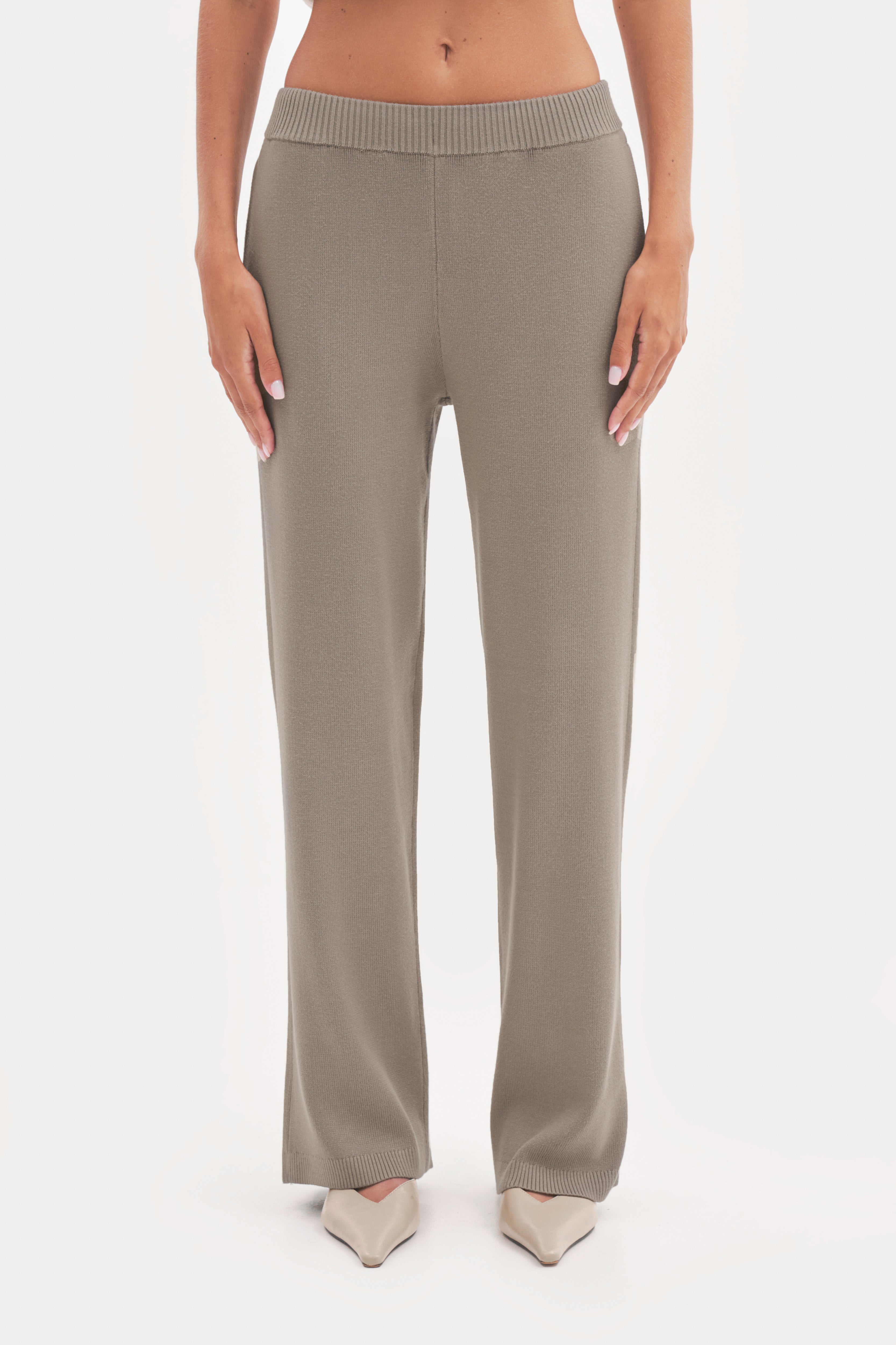Retreat Ribbed Knit Pants - Taupe