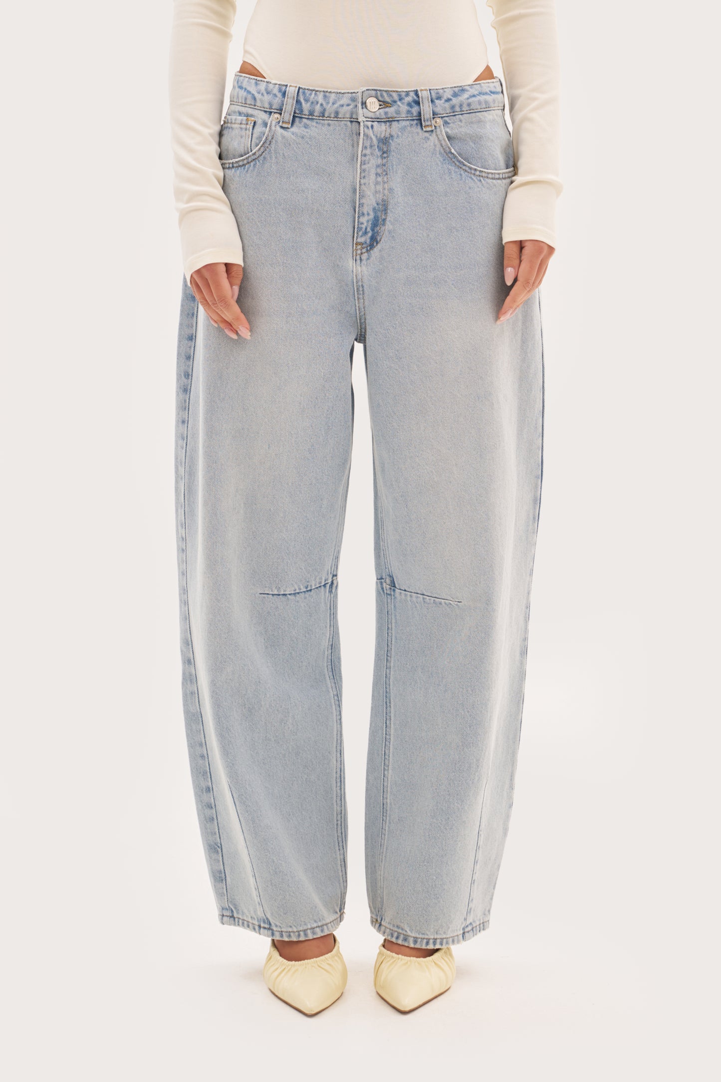 Balloon Fit Jeans - Light Blue