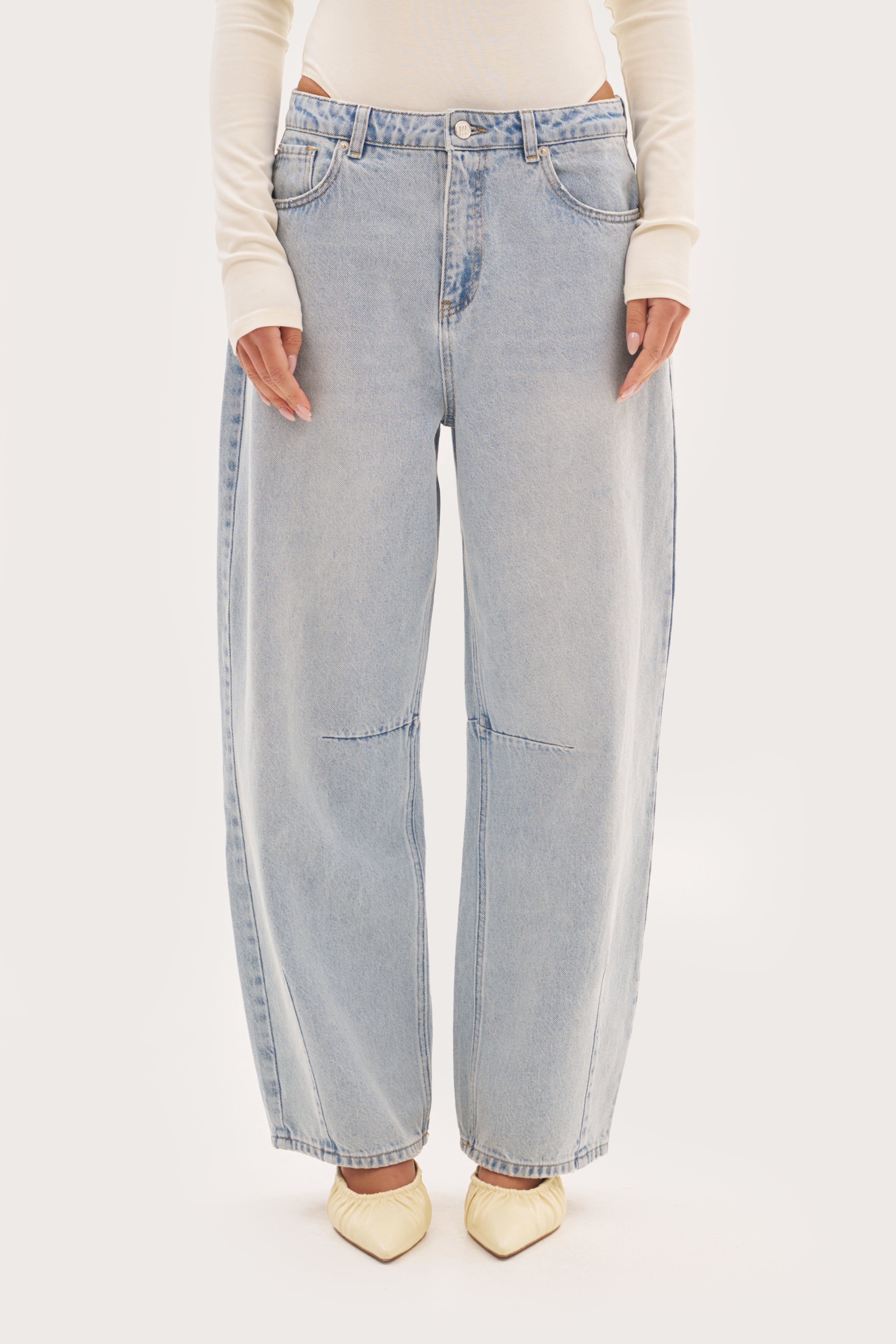Balloon Fit Jeans - Light Blue