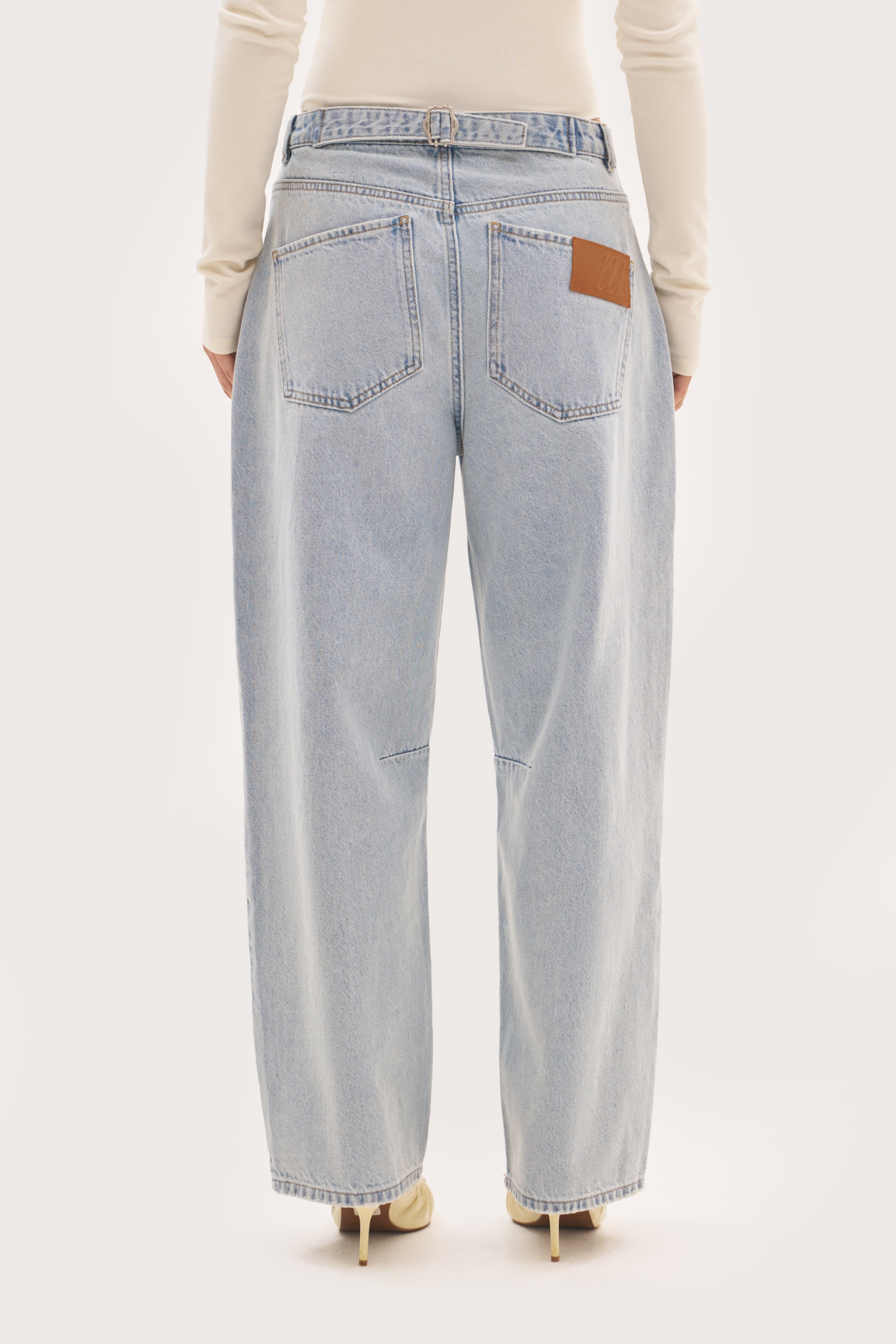 Balloon Fit Jeans - Light Blue