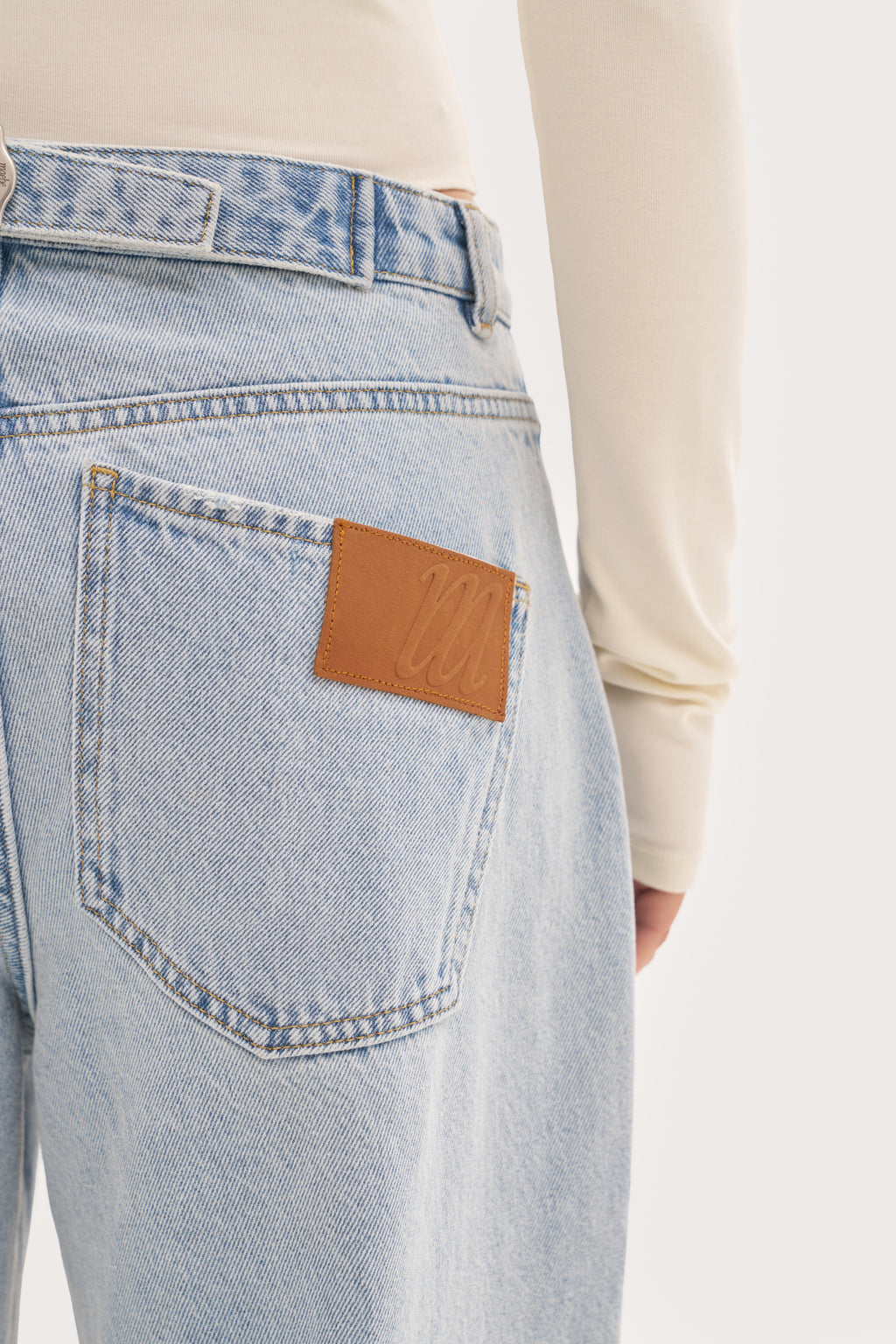 Balloon Fit Jeans - Light Blue