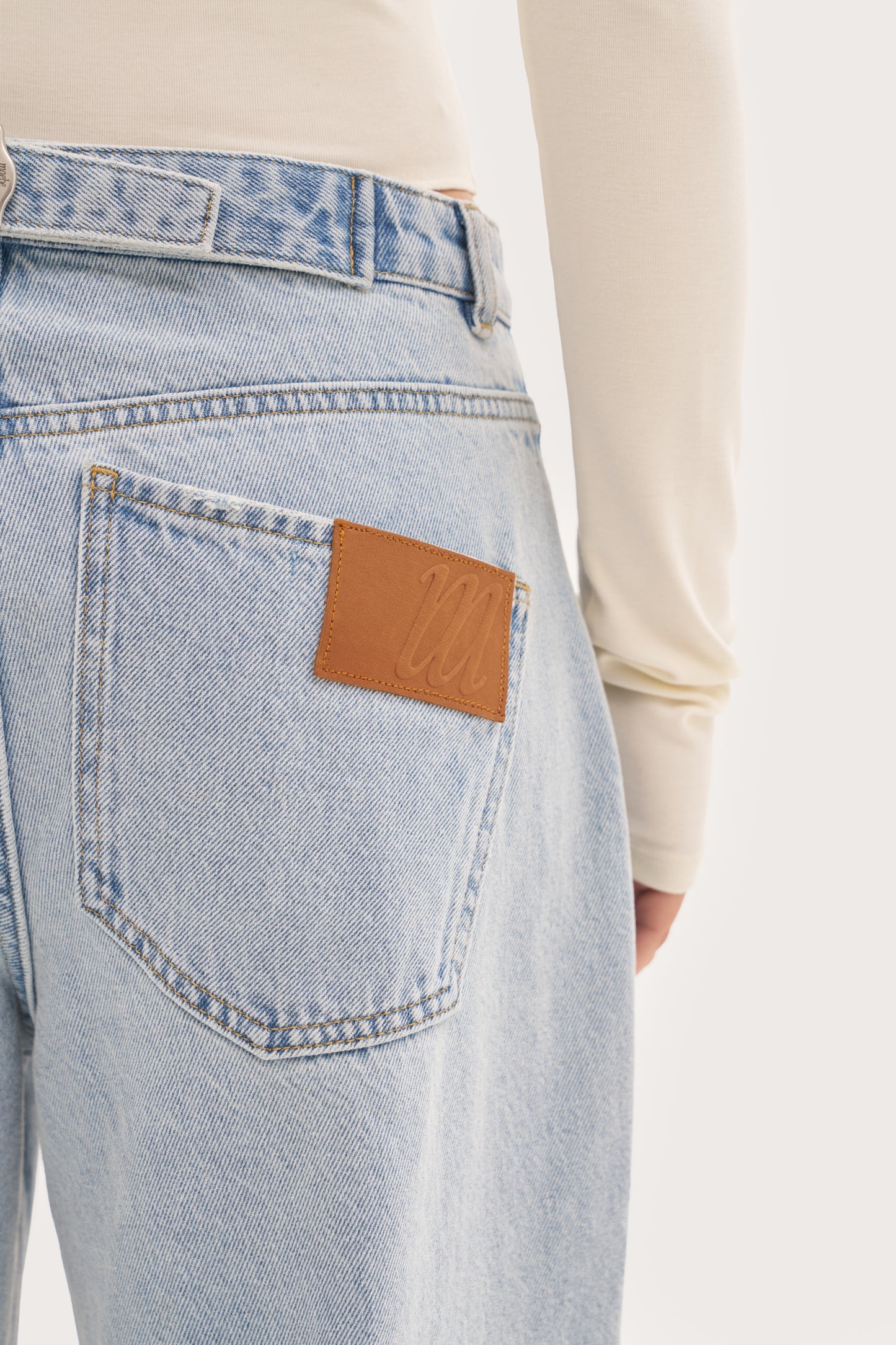 Balloon Fit Jeans - Light Blue