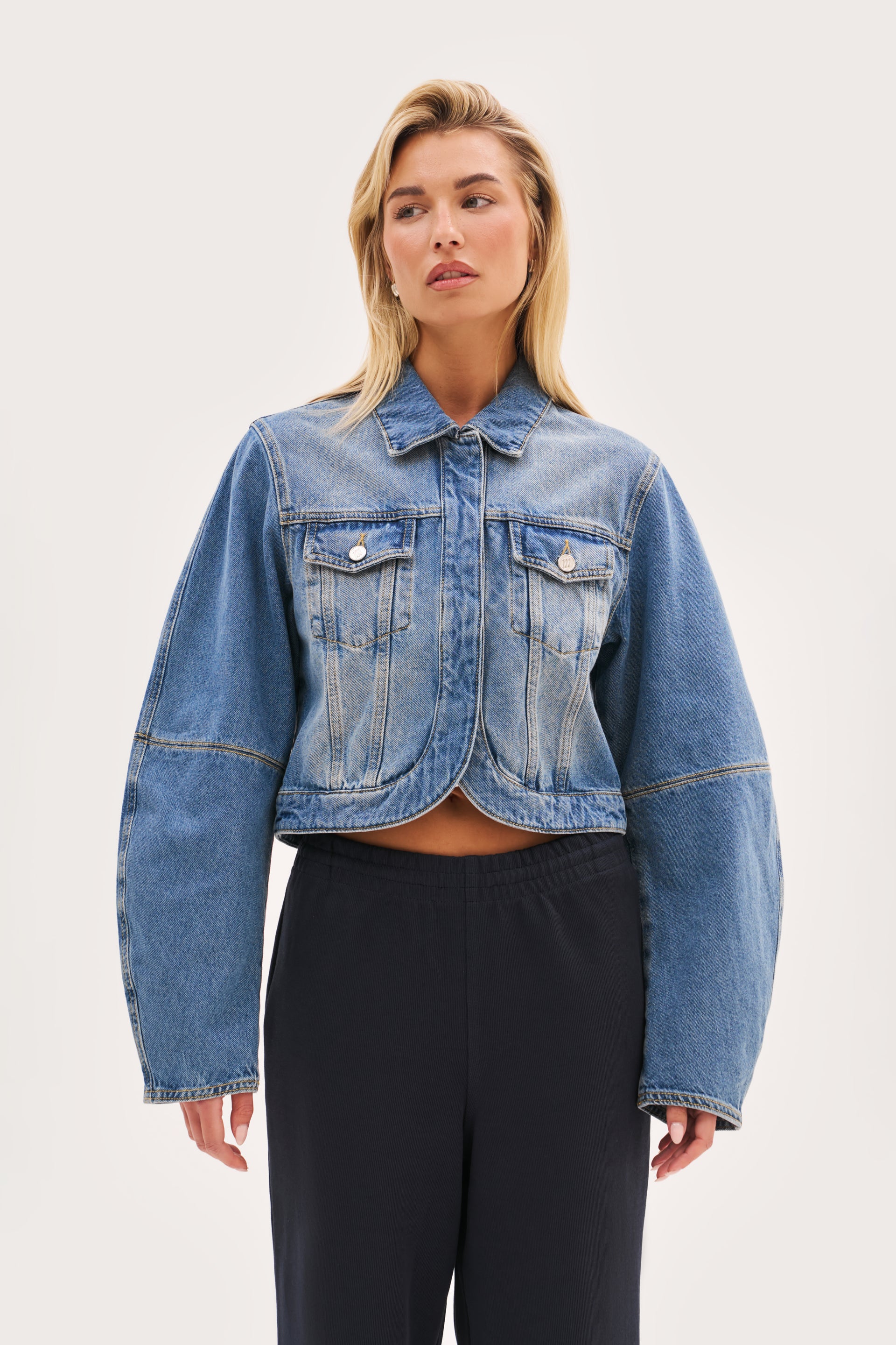 Barrel Sleeve Denim Jacket Mid