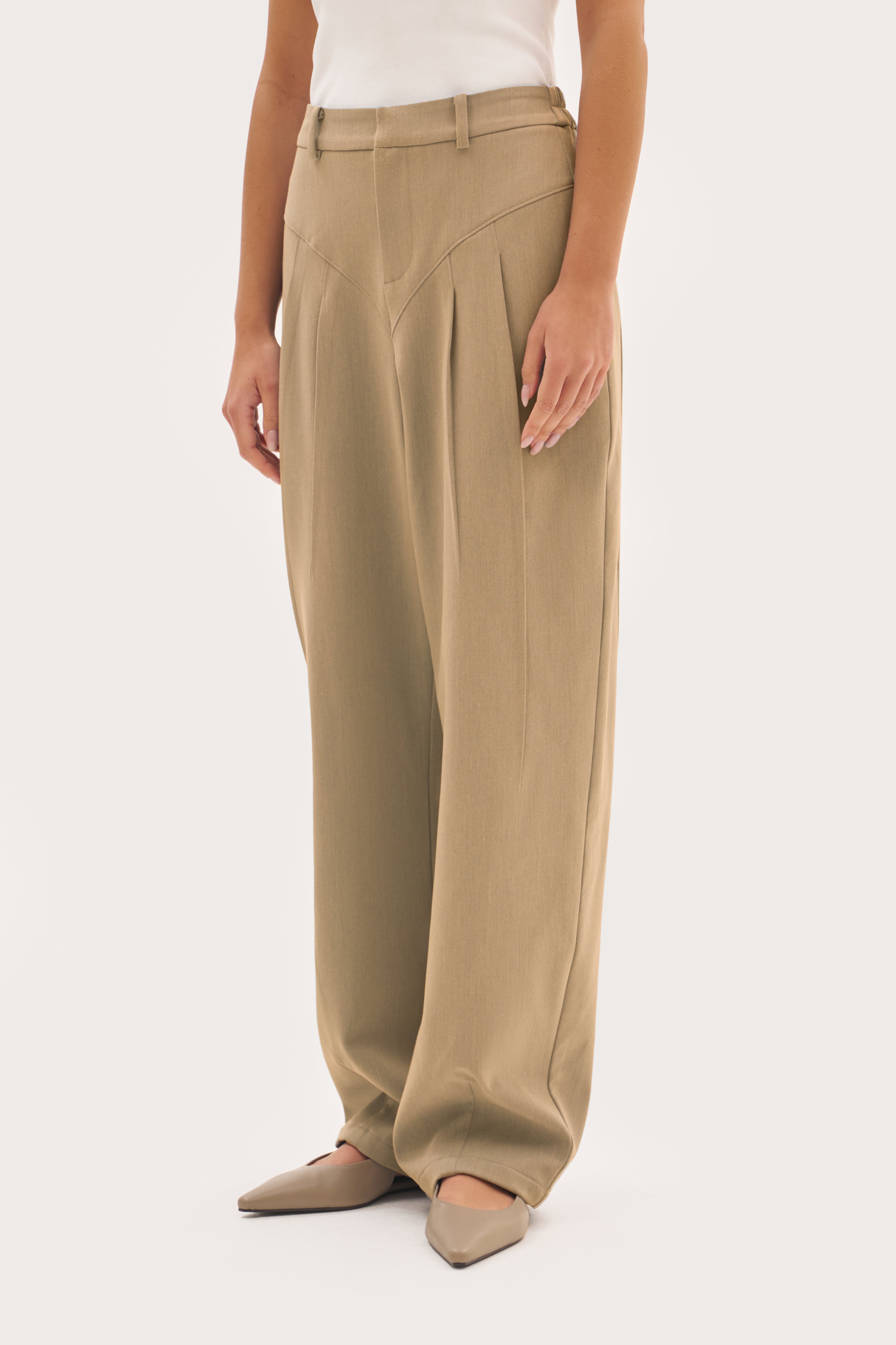 Tailored Balloon Trousers - Beige