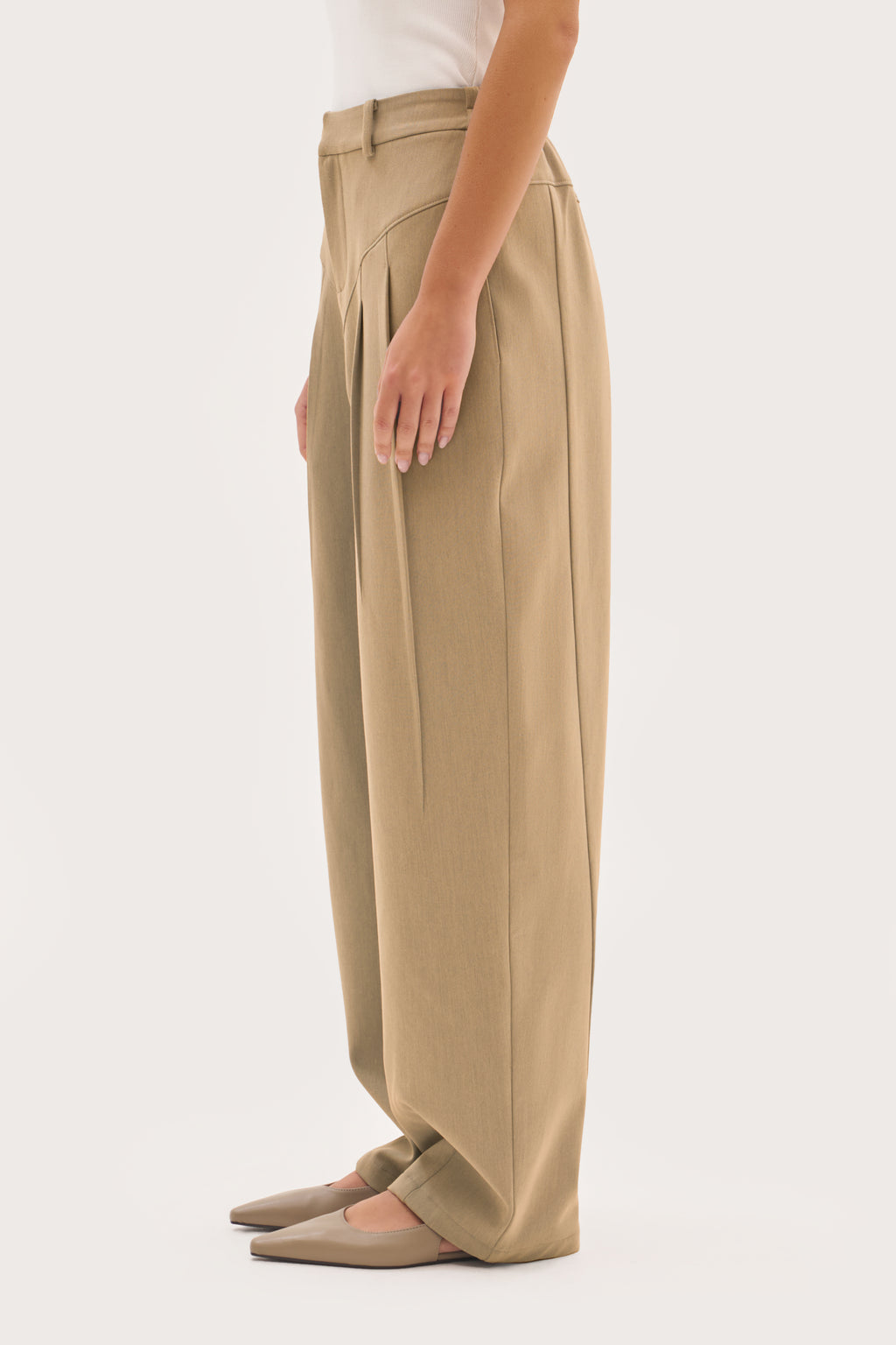 Tailored Balloon Trousers - Beige