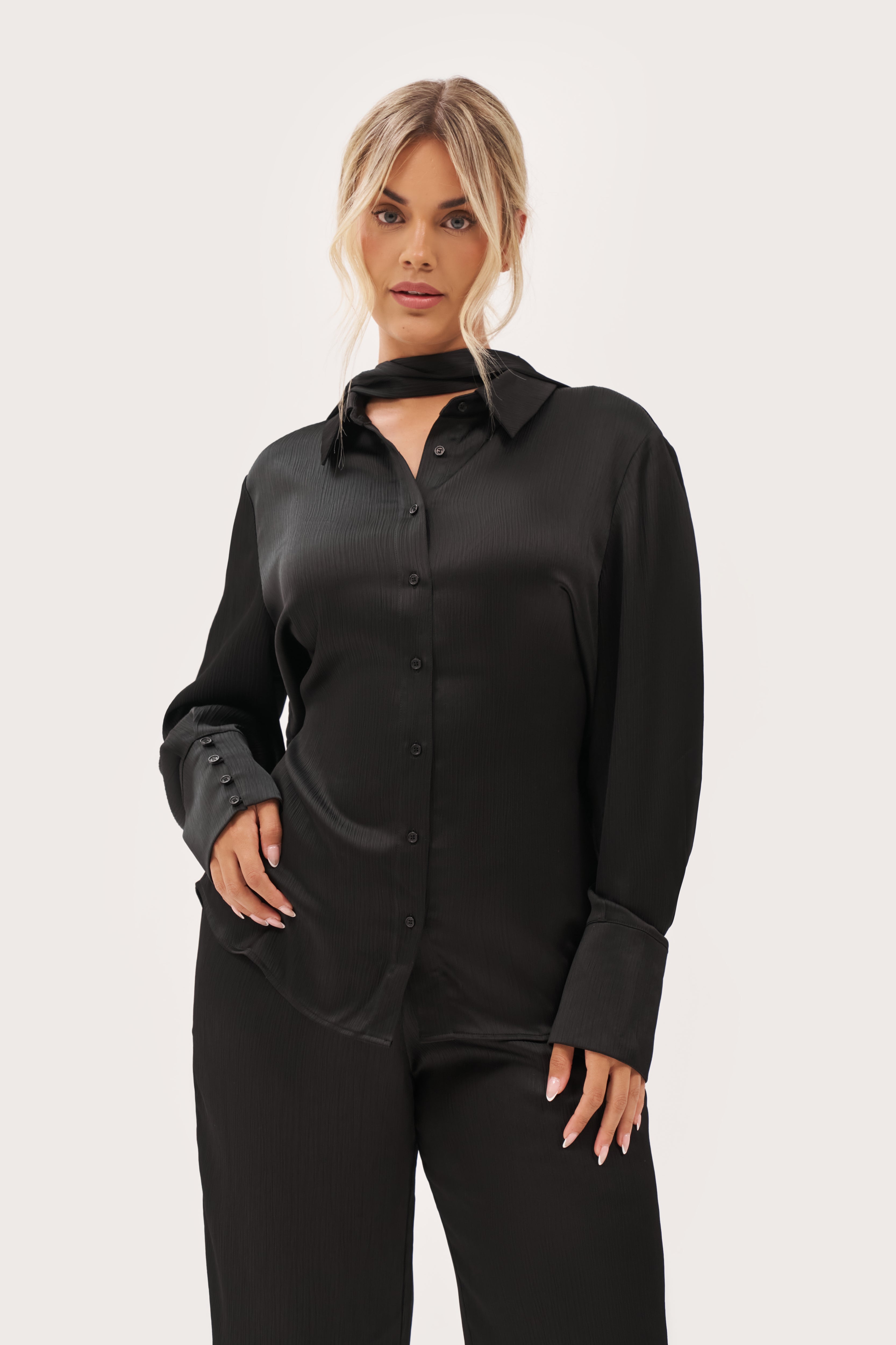 Vacation Mini Pleat Shirt with Scarf - Black