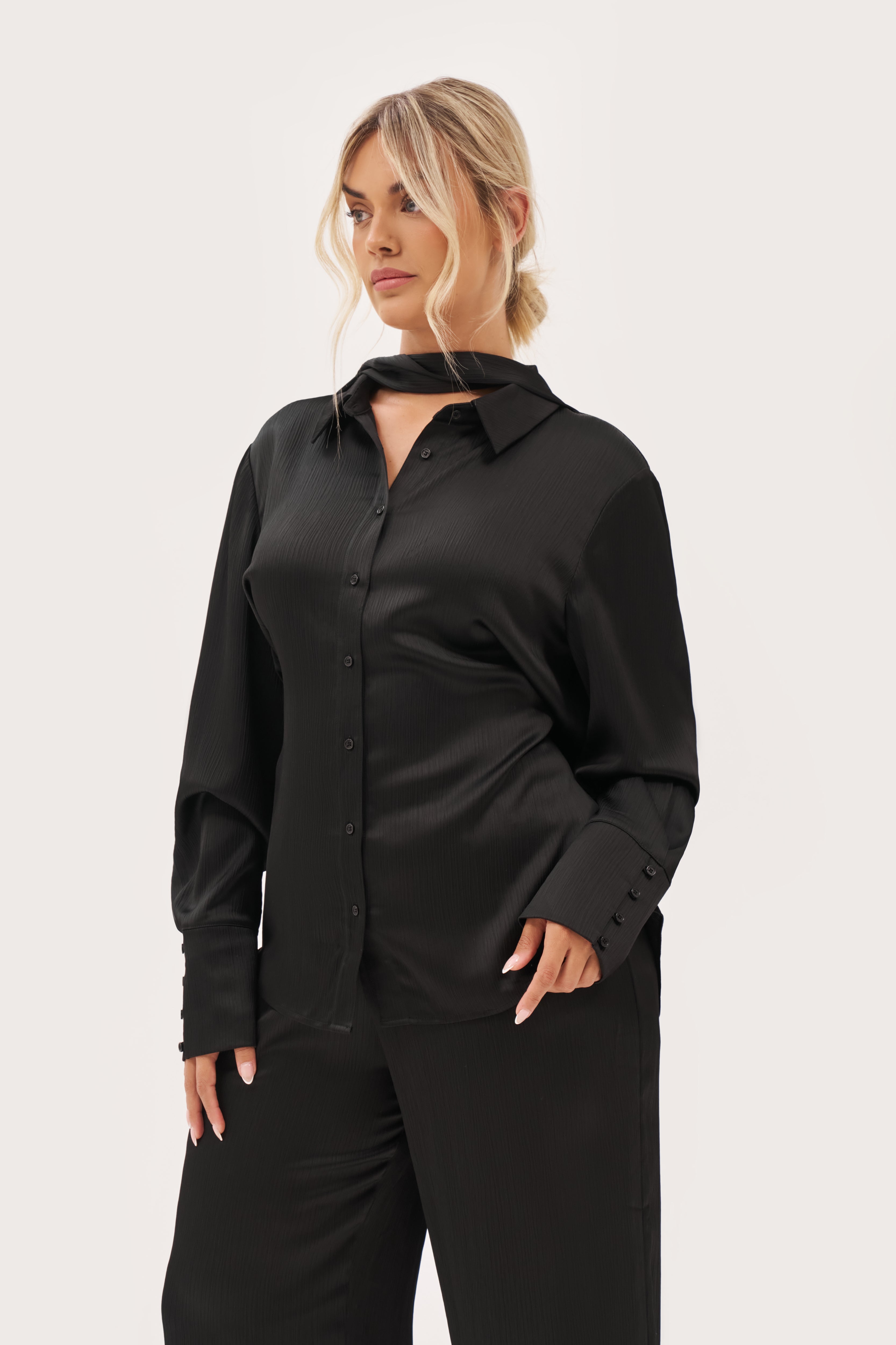 Vacation Mini Pleat Shirt with Scarf - Black