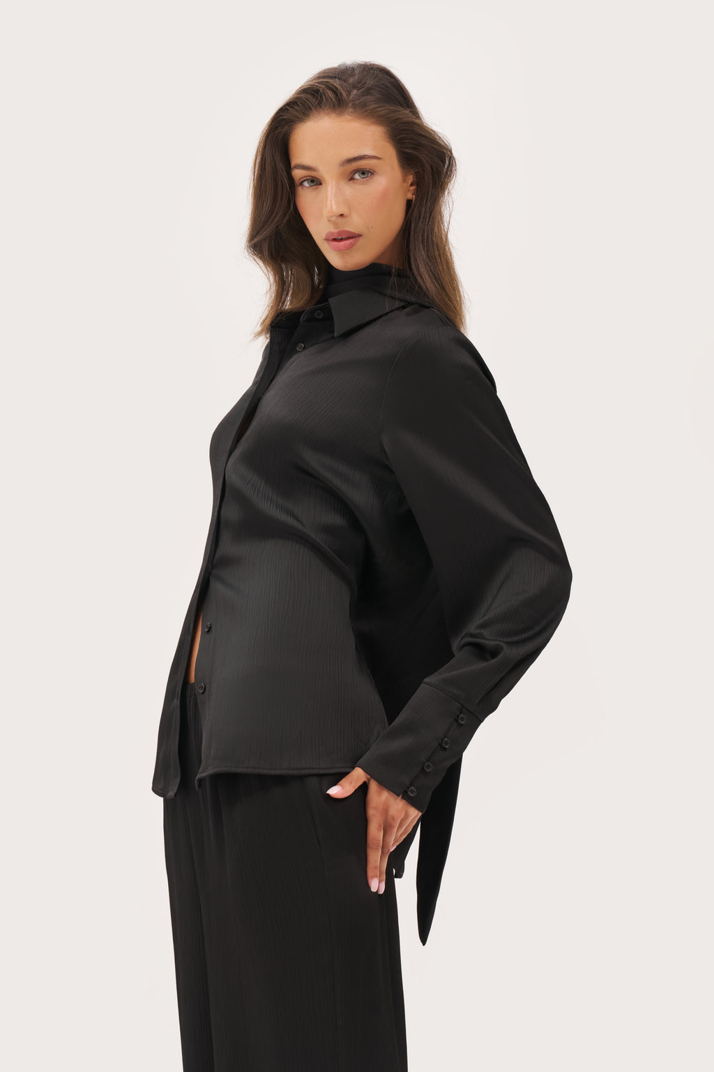 Vacation Mini Pleat Shirt with Scarf - Black