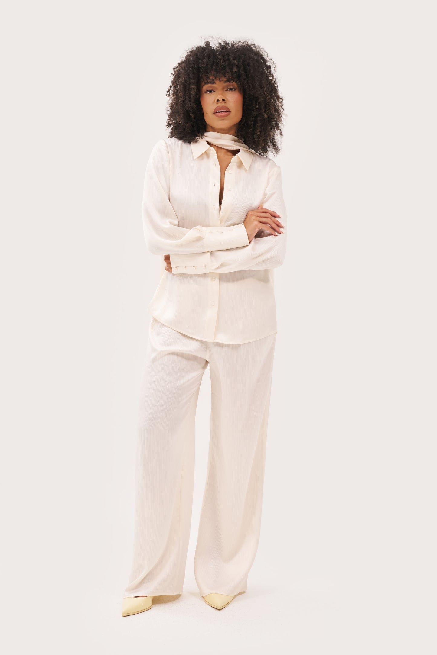 Vacation Mini Pleat Shirt with Scarf - Cream