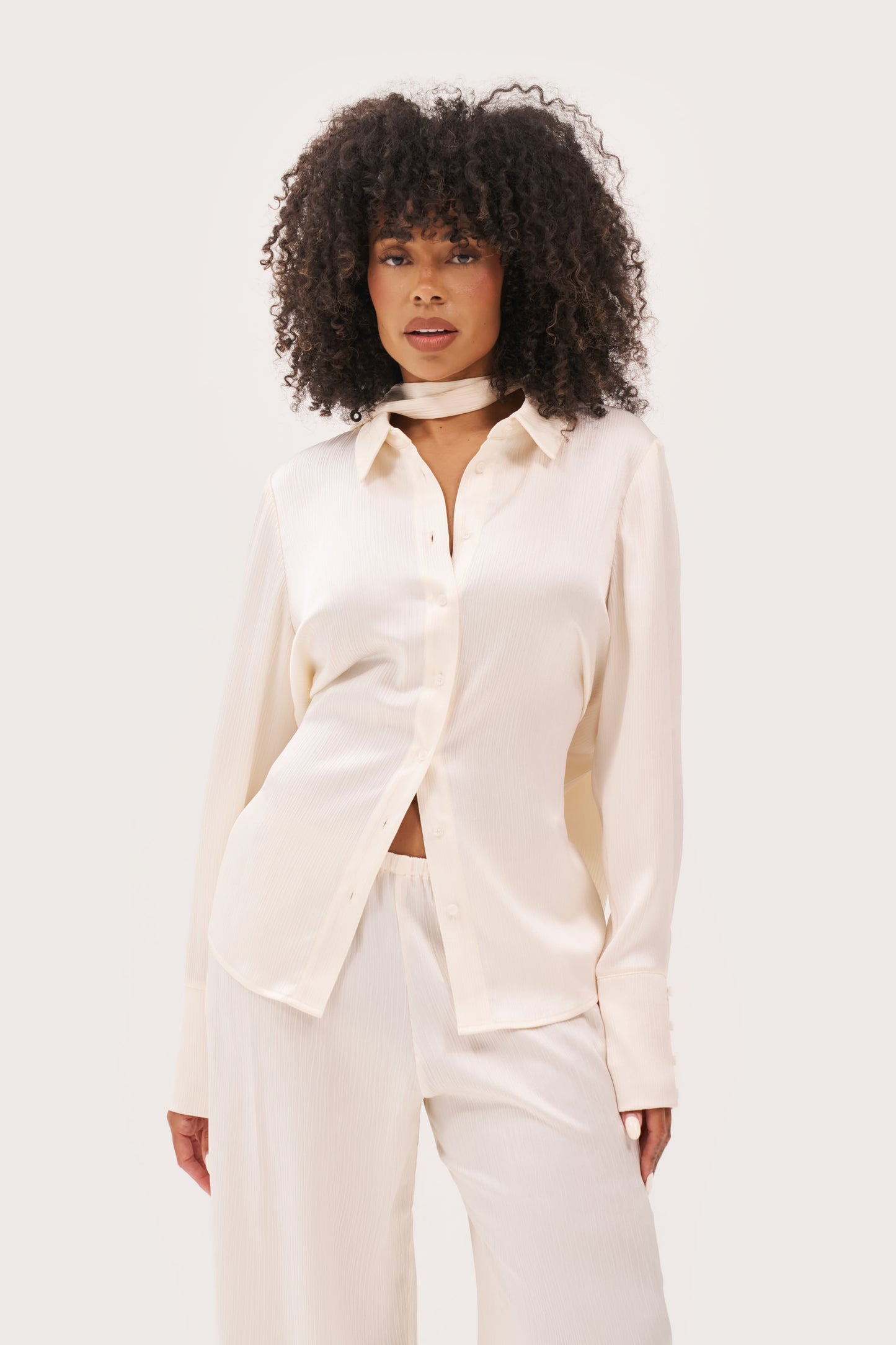 Vacation Mini Pleat Shirt with Scarf - Cream