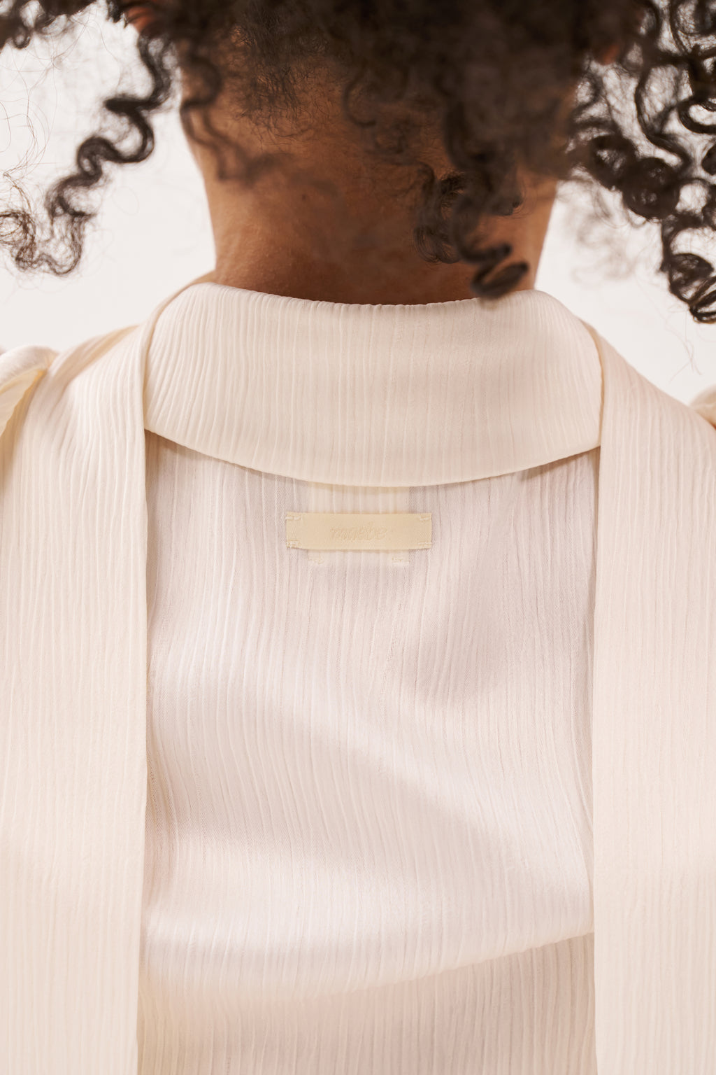 Vacation Mini Pleat Shirt with Scarf - Cream