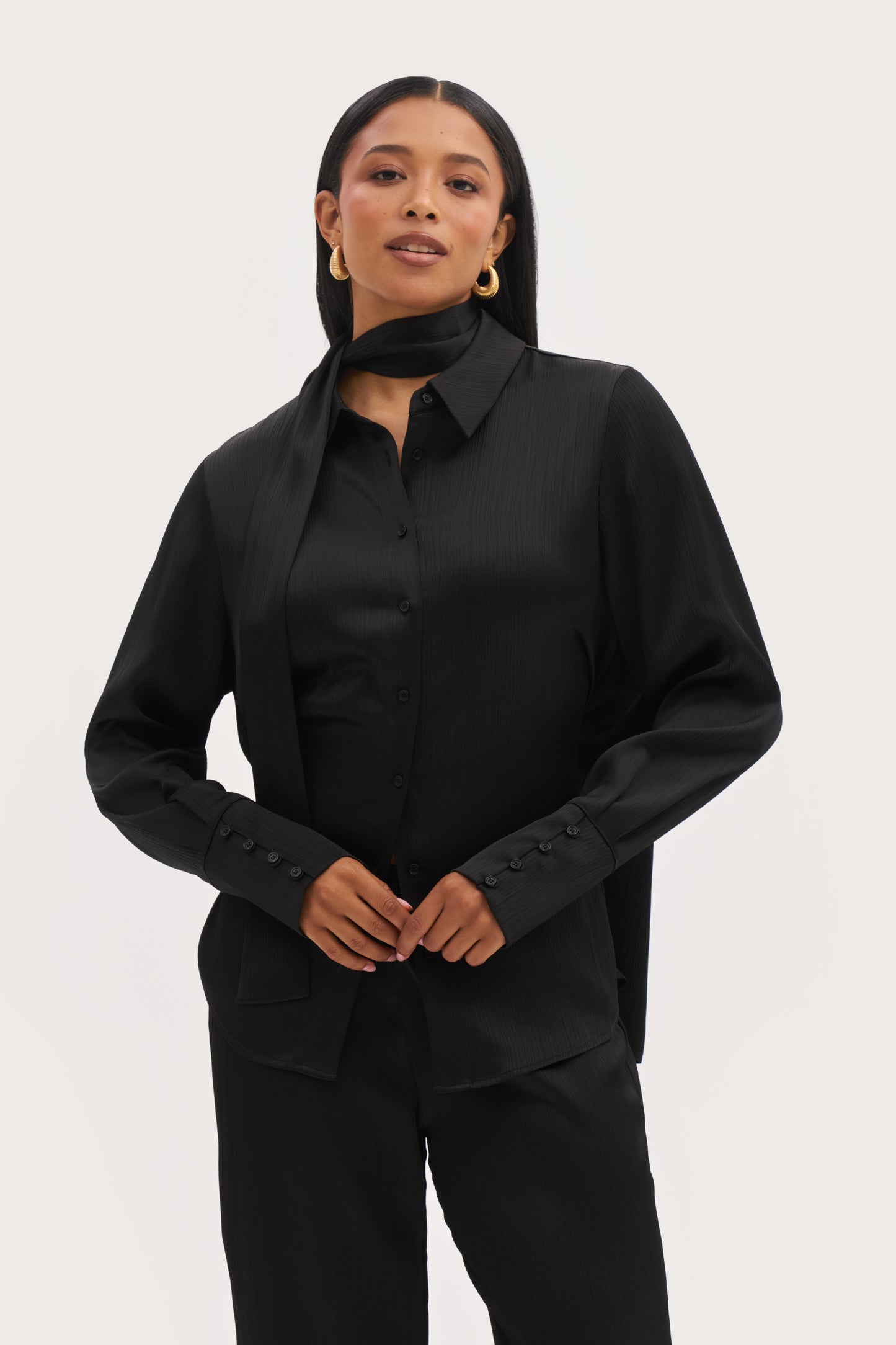 Vacation Mini Pleat Shirt with Scarf - Black