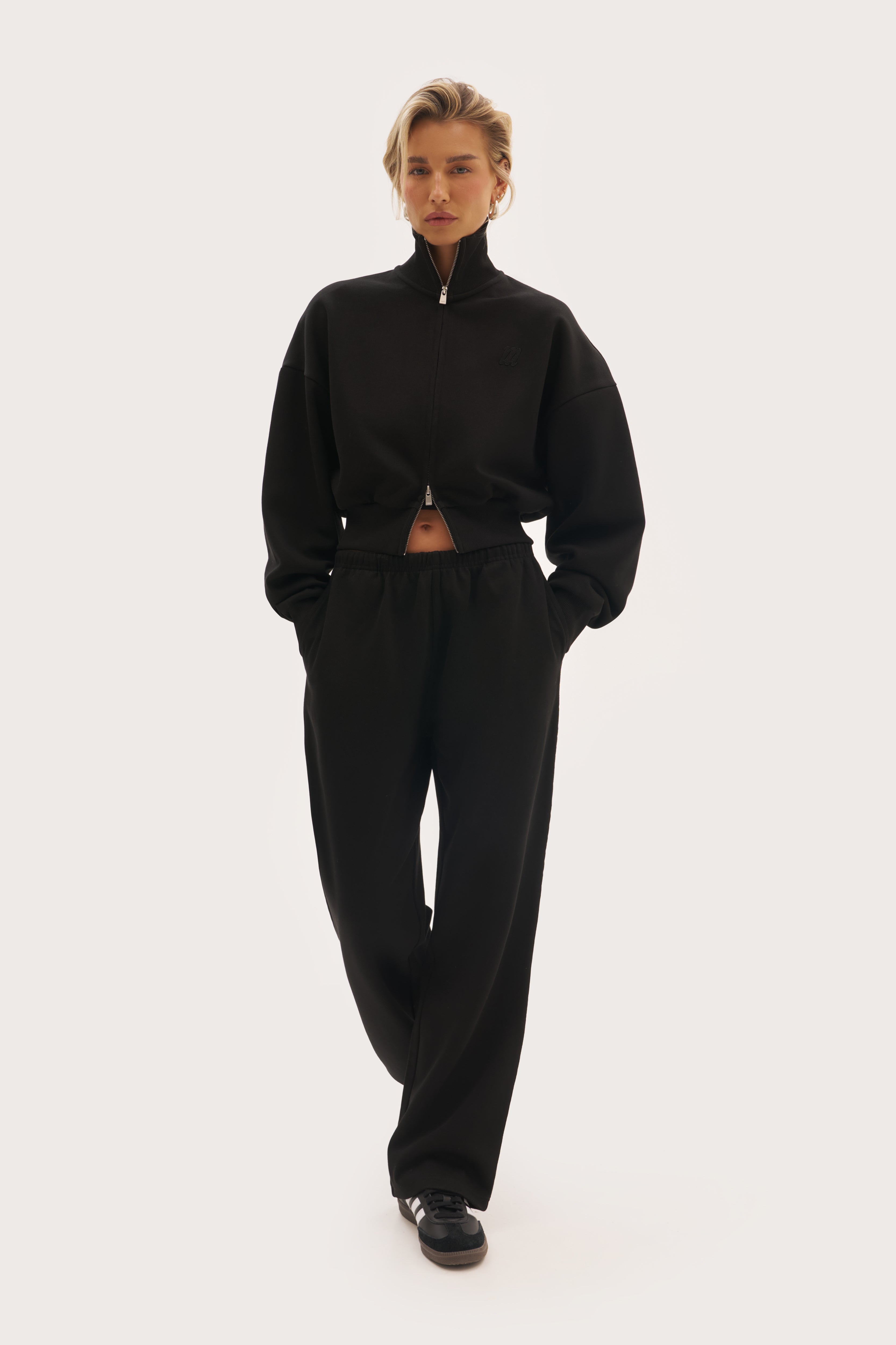 Daily Errands Double Zip Through - Vintage Black