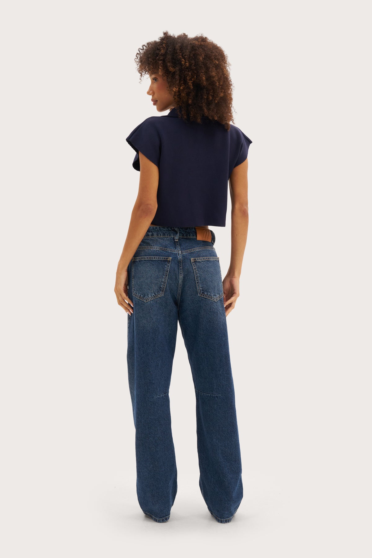 Cropped Knitted Wide Shoulder Top - Navy