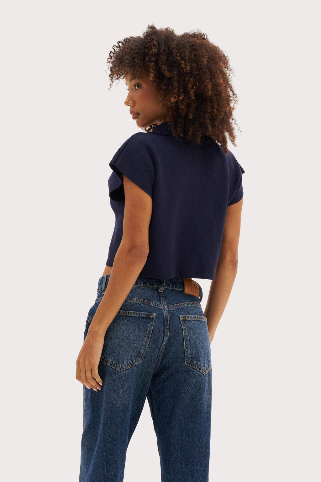 Cropped Knitted Wide Shoulder Top - Navy