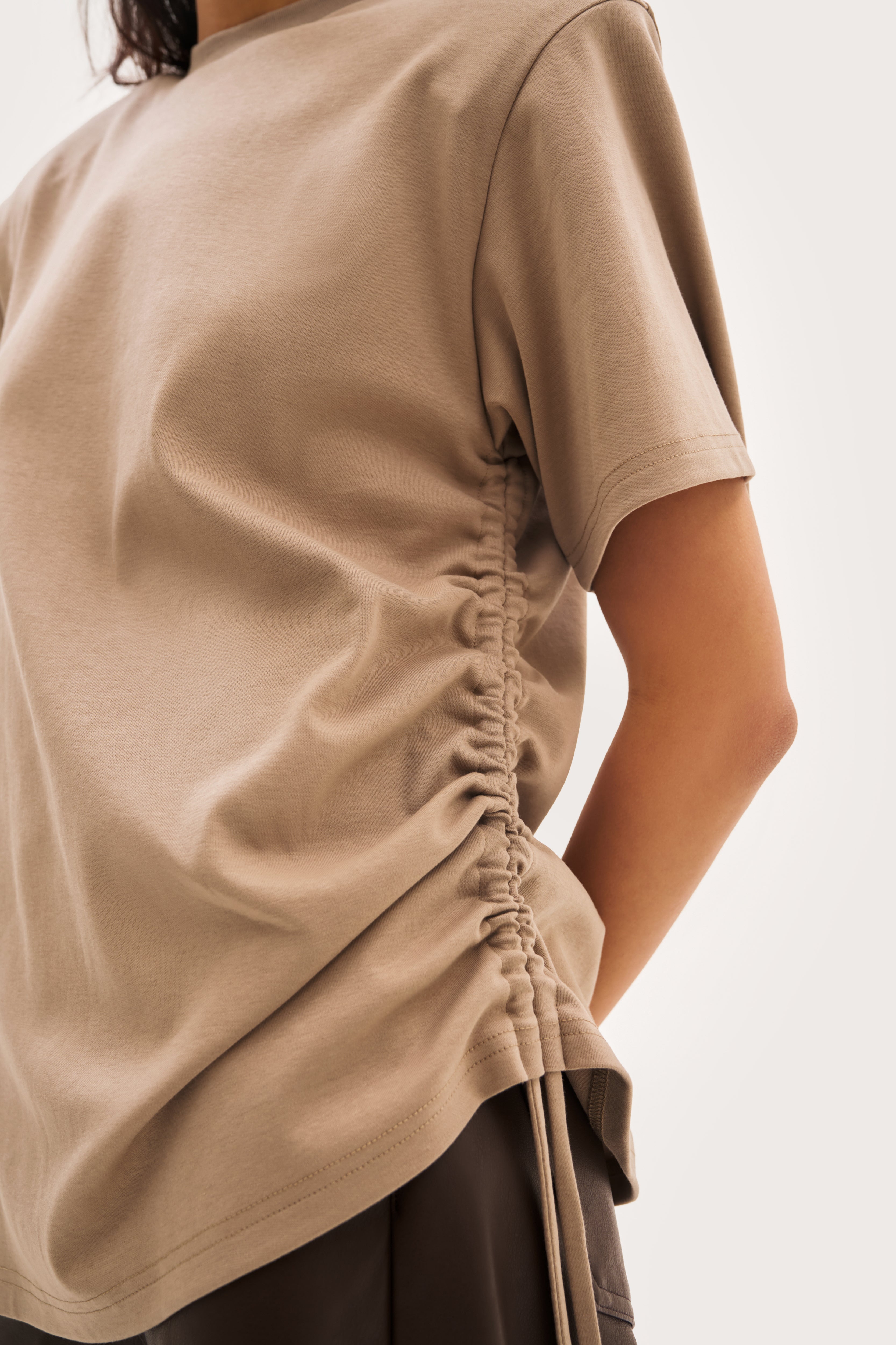 Ashin Oversized Tee - Taupe