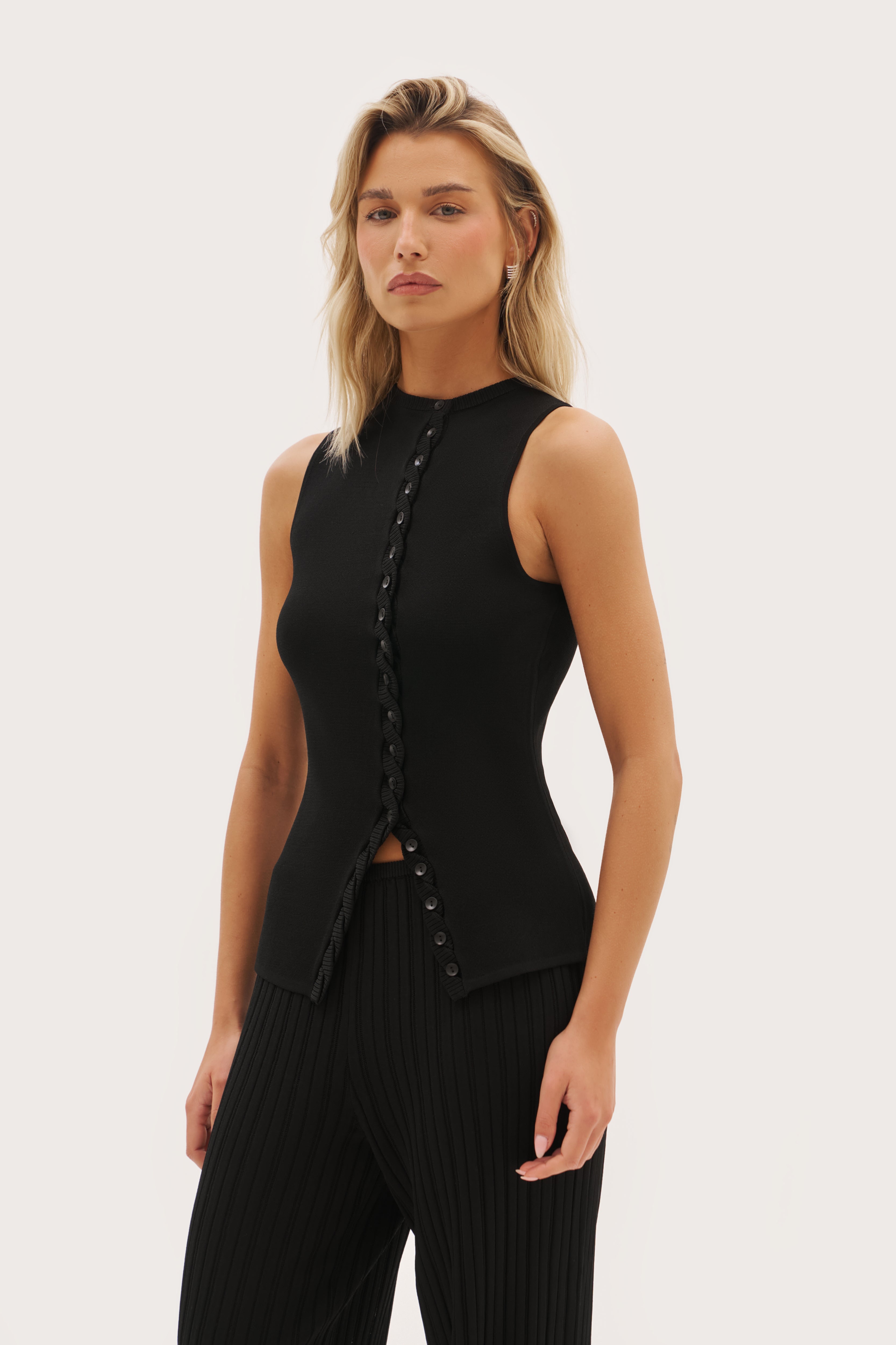 Fine Knit Braided Top - Black