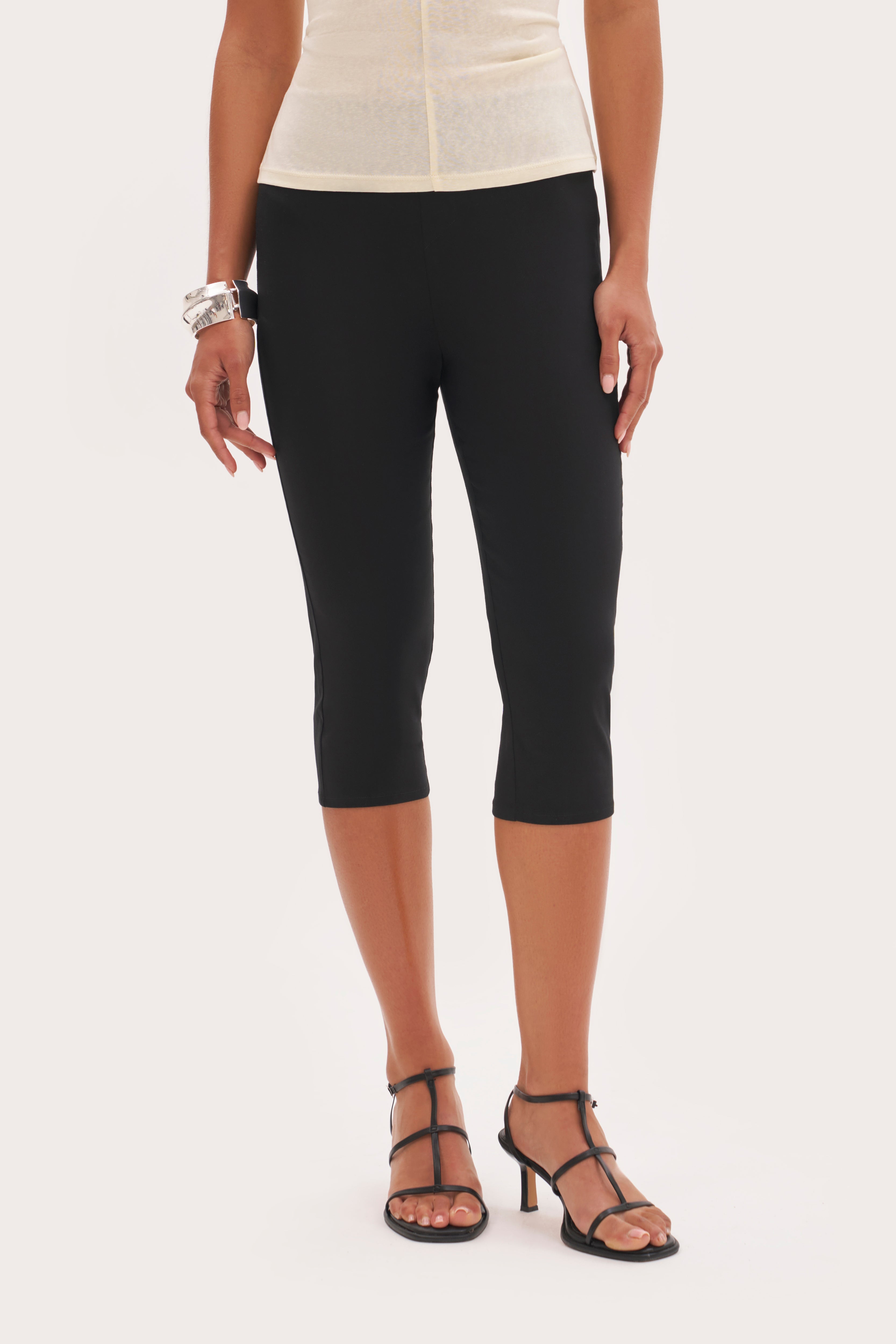 Tailored Capri Pants - Black