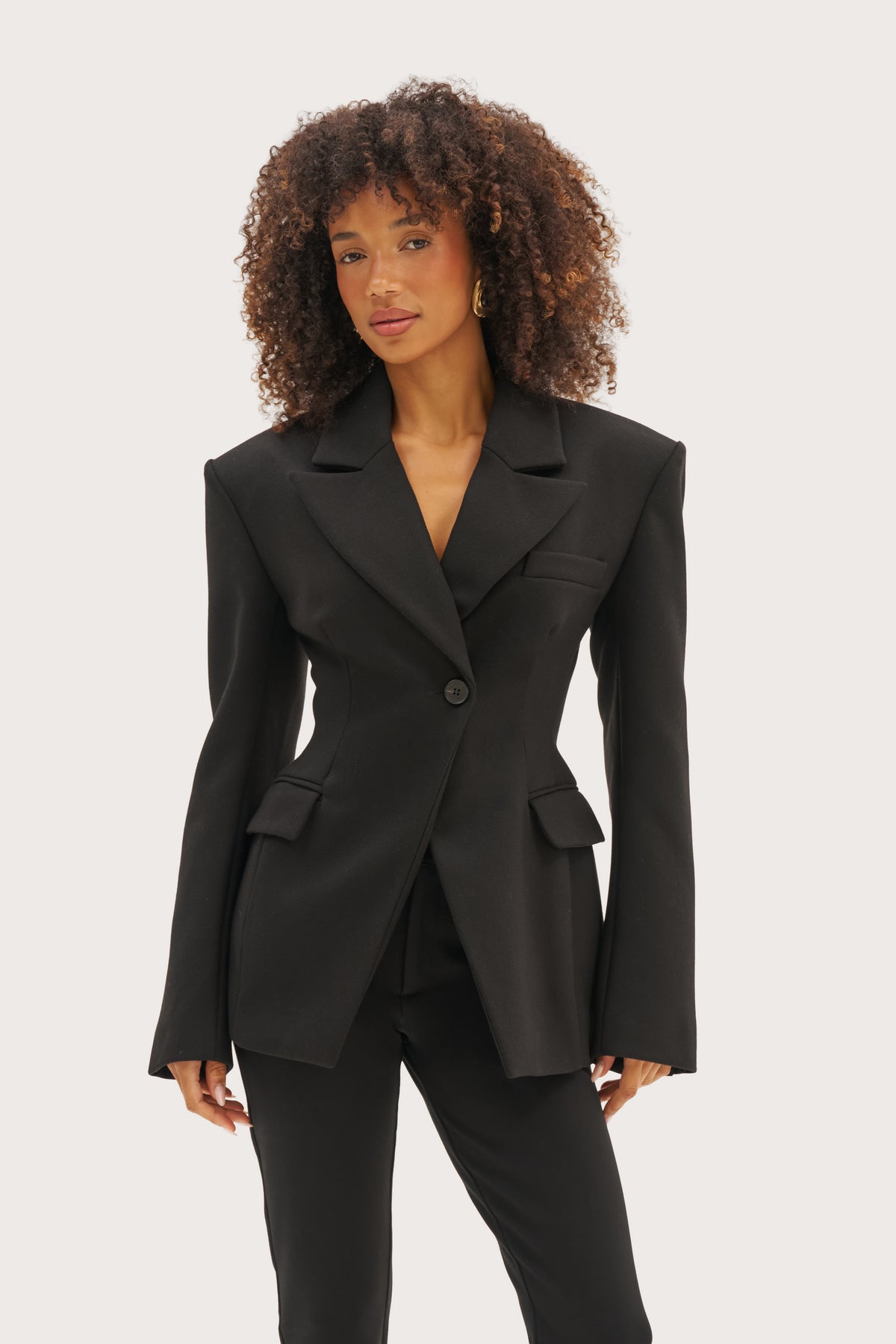 Wide Shoulder Contour Blazer - Black
