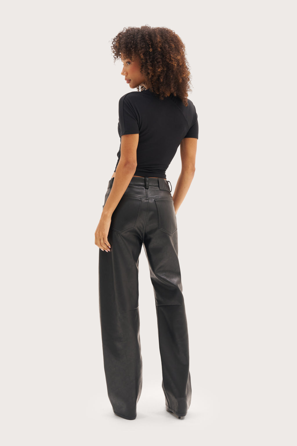 Chia Crossover Tee - Black