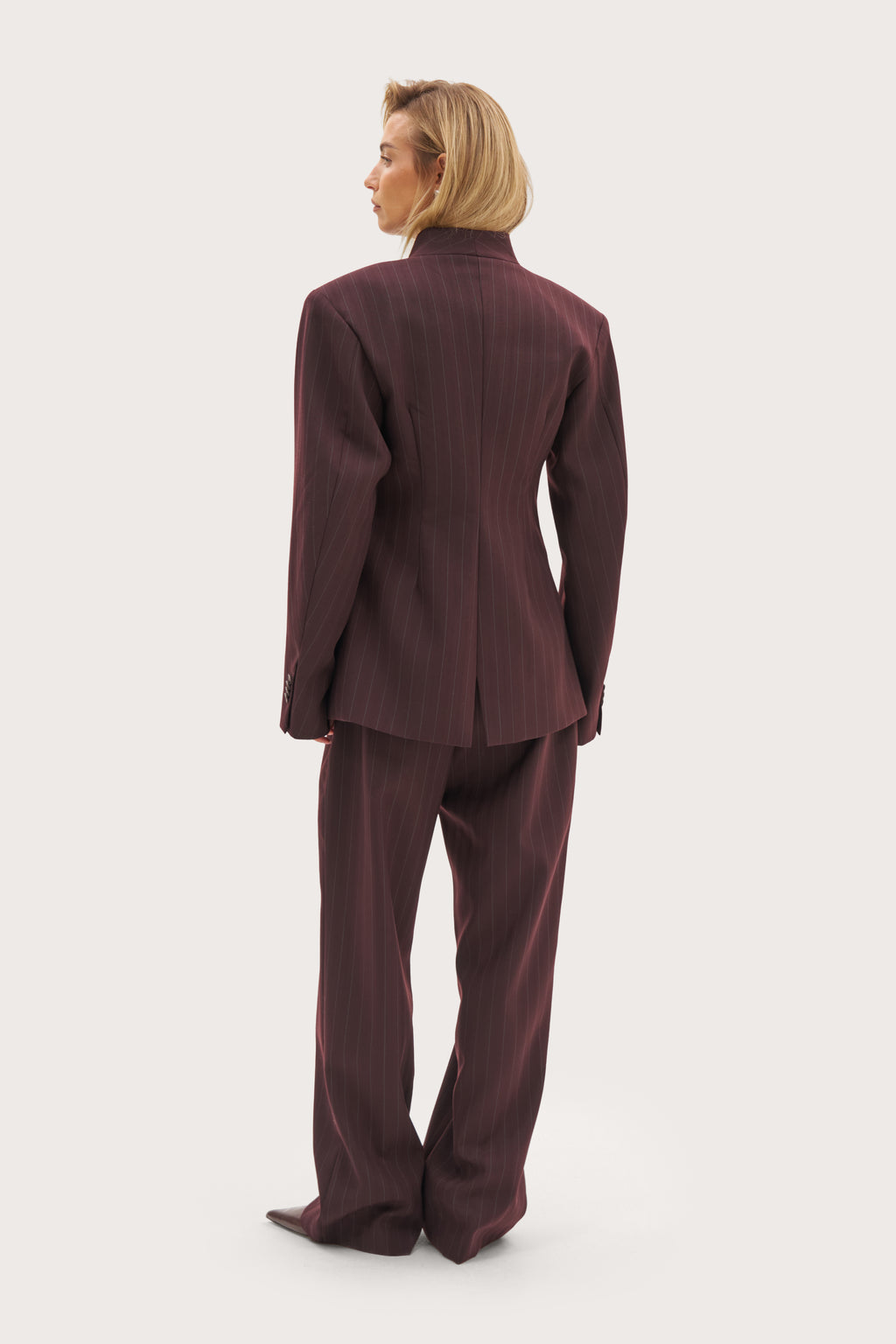 Polished Wool Mix Pinstripe Blazer - Burgundy