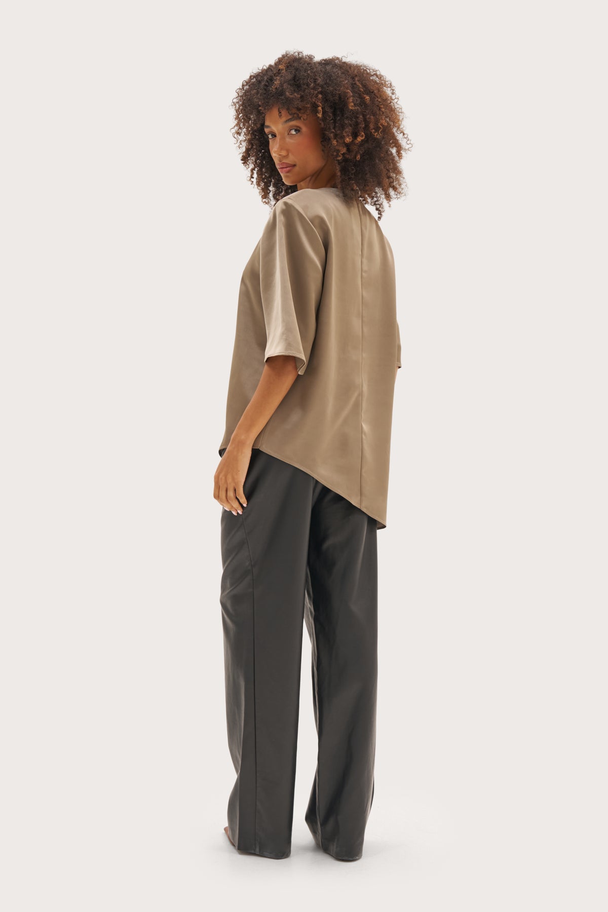 Alira Oversized Asymmetric Top - Taupe