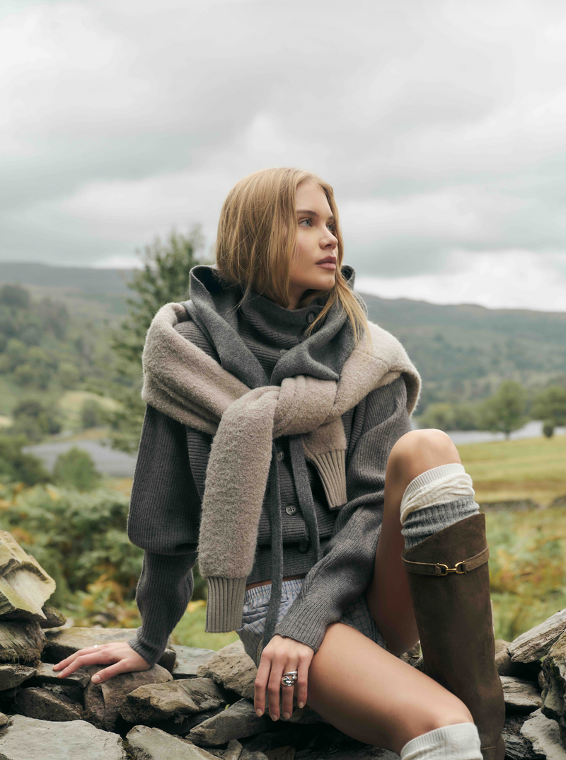 KNITWEAR